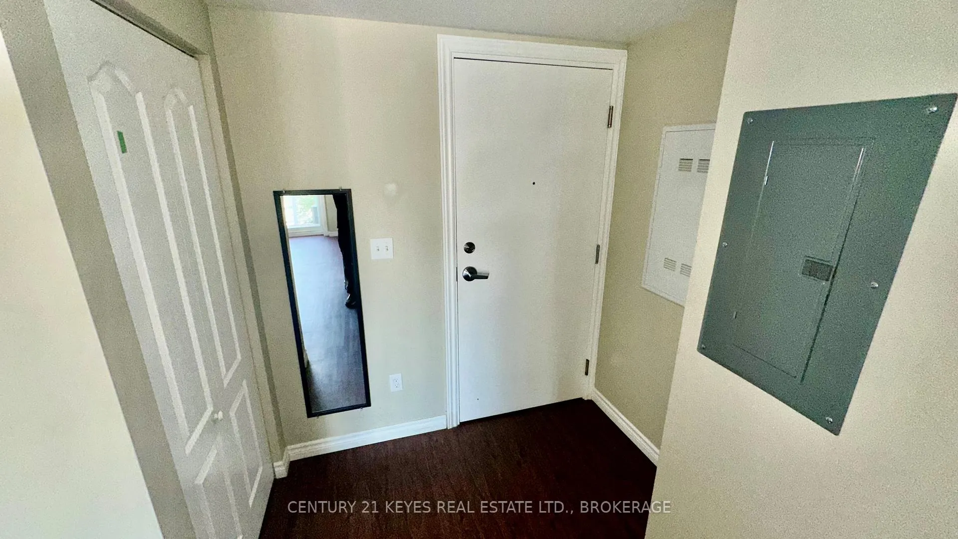 Photo 14 of Unit 208, 665 King Street W, Gananoque — HOMEH