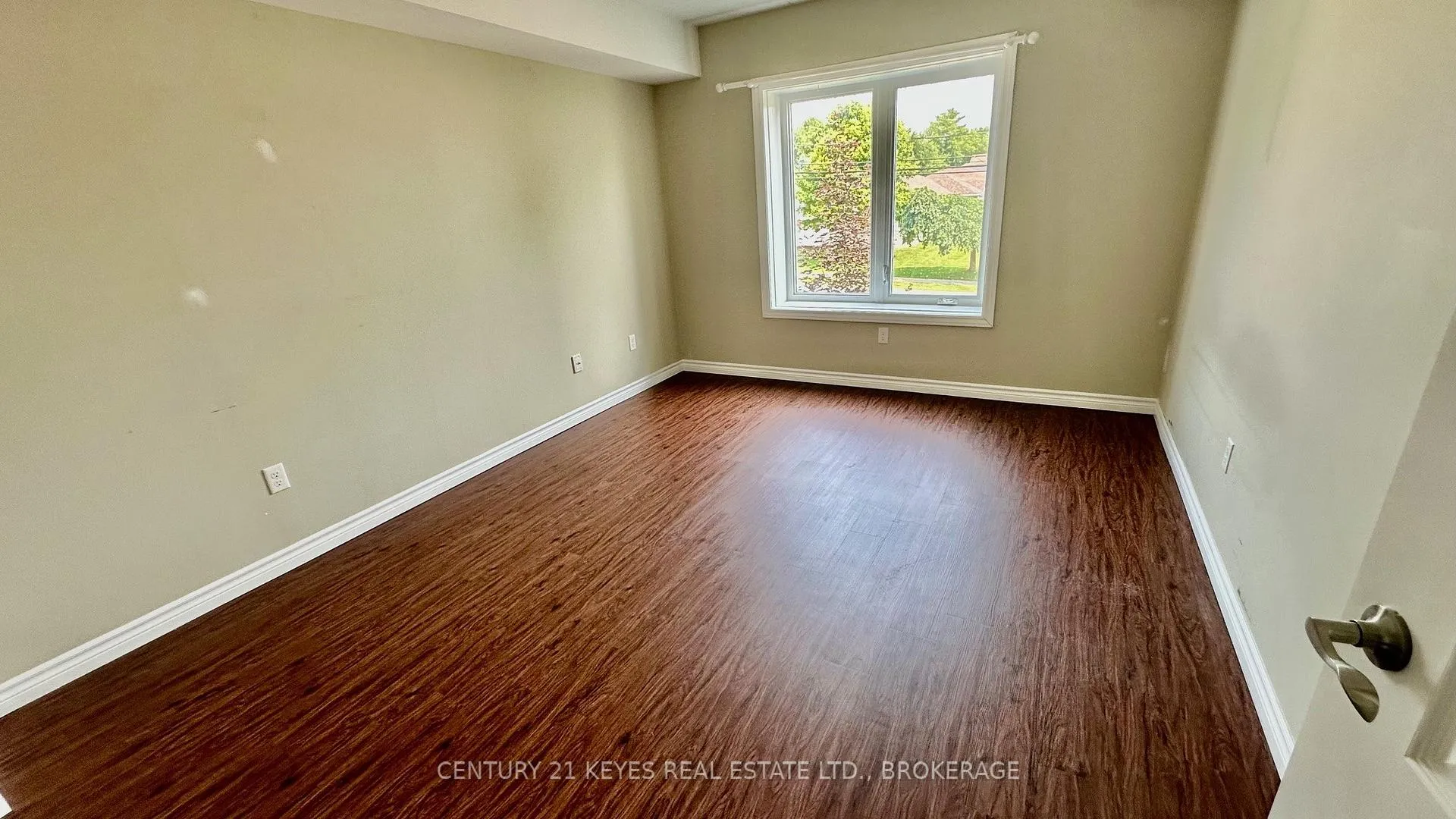 Photo 19 of Unit 208, 665 King Street W, Gananoque — HOMEH