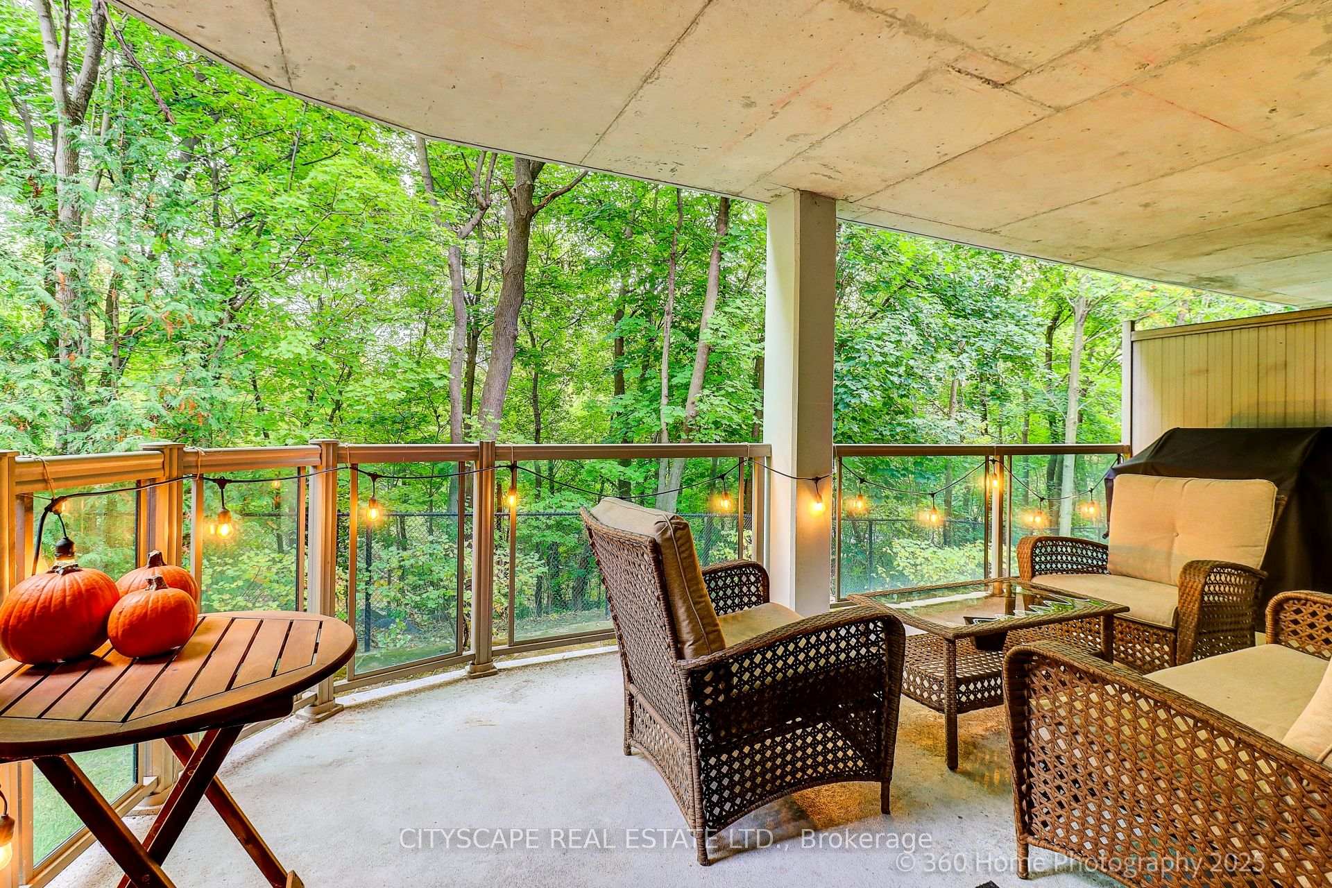 Photo 2 of Unit 101, 245 Pine Grove Road, Vaughan, Islington Woods — HOMEH
