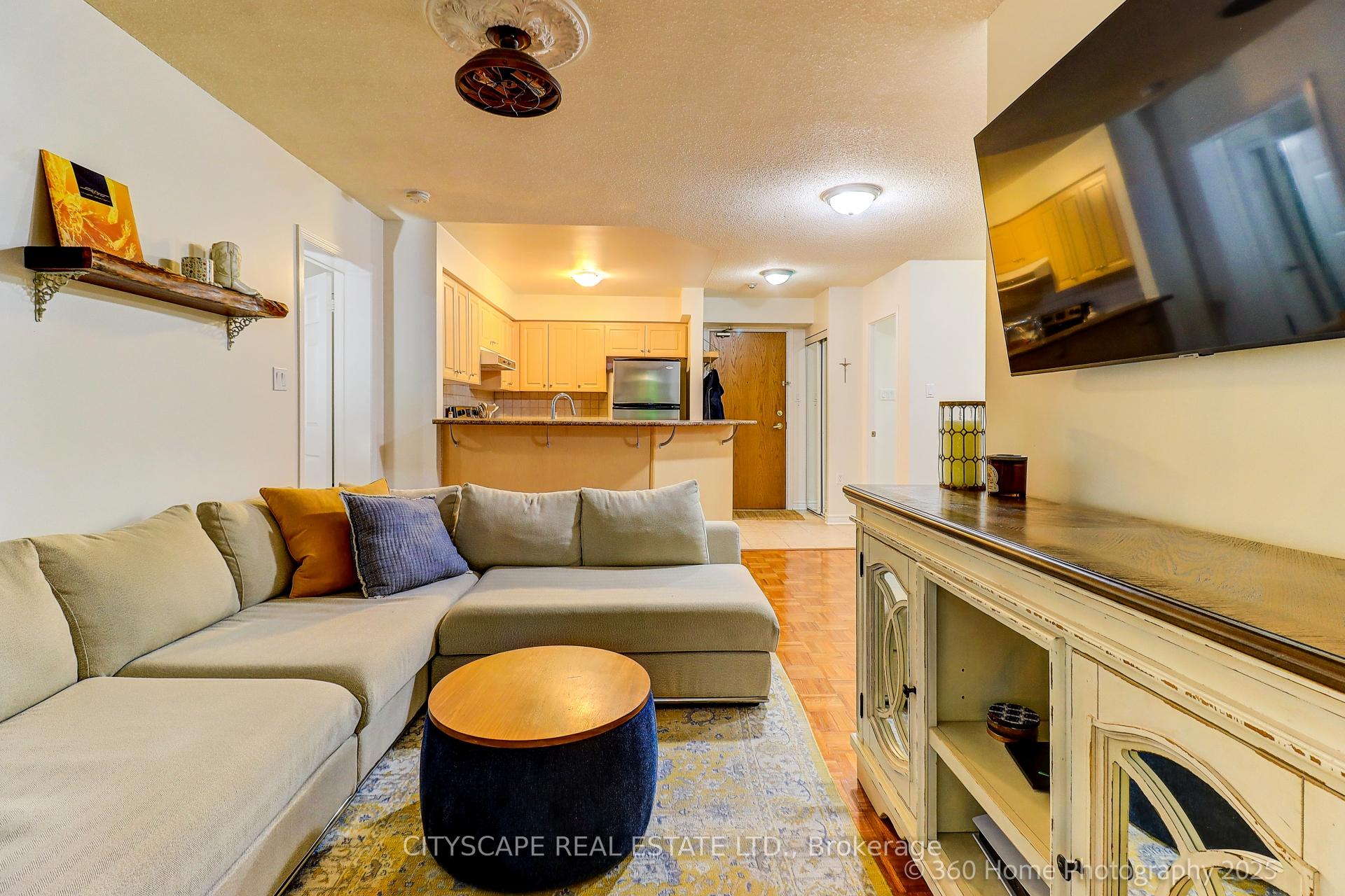 Photo 5 of Unit 101, 245 Pine Grove Road, Vaughan, Islington Woods — HOMEH