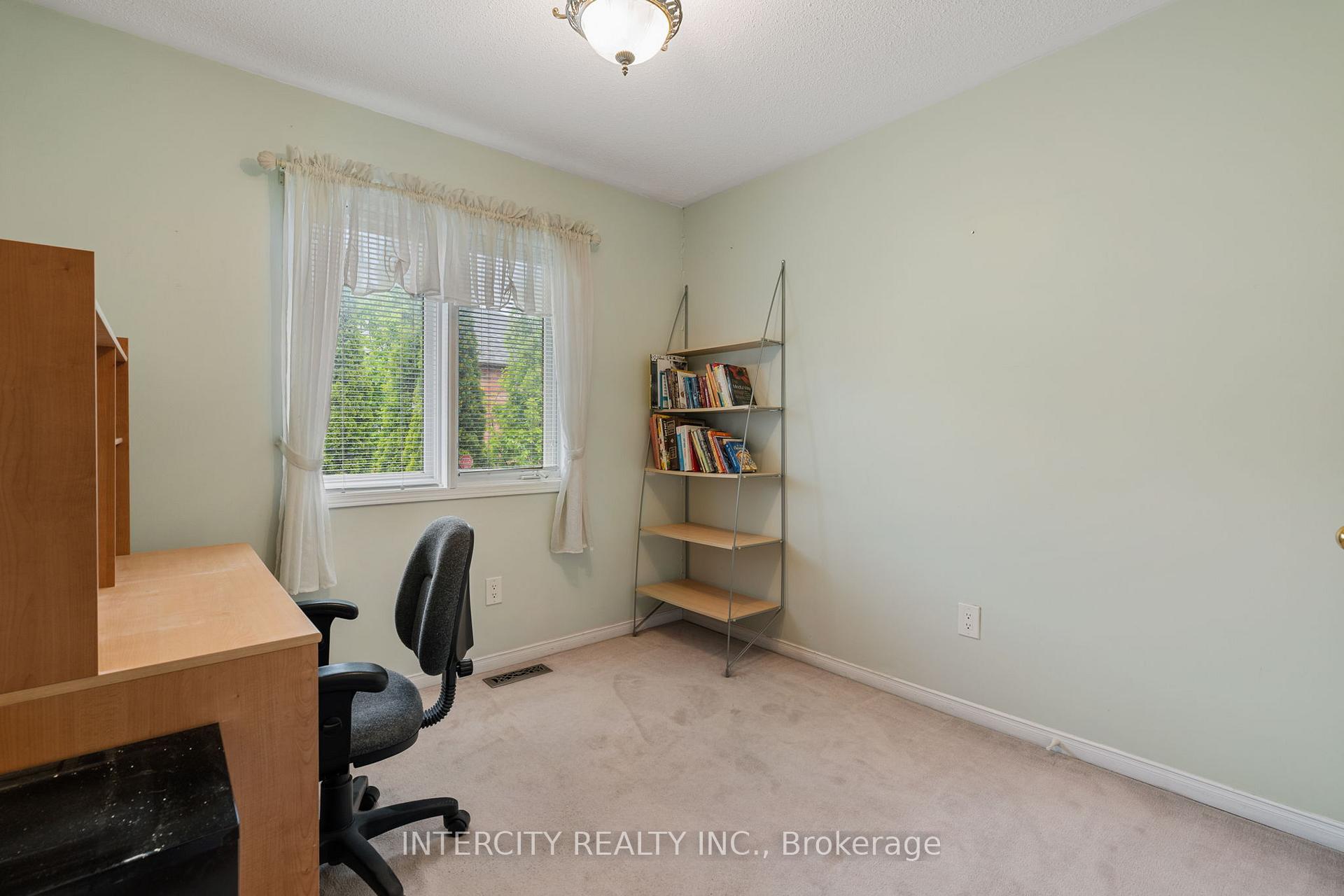 Photo 24 of Unit 17, 15 Pottery Place, Vaughan, East Woodbridge — HOMEH