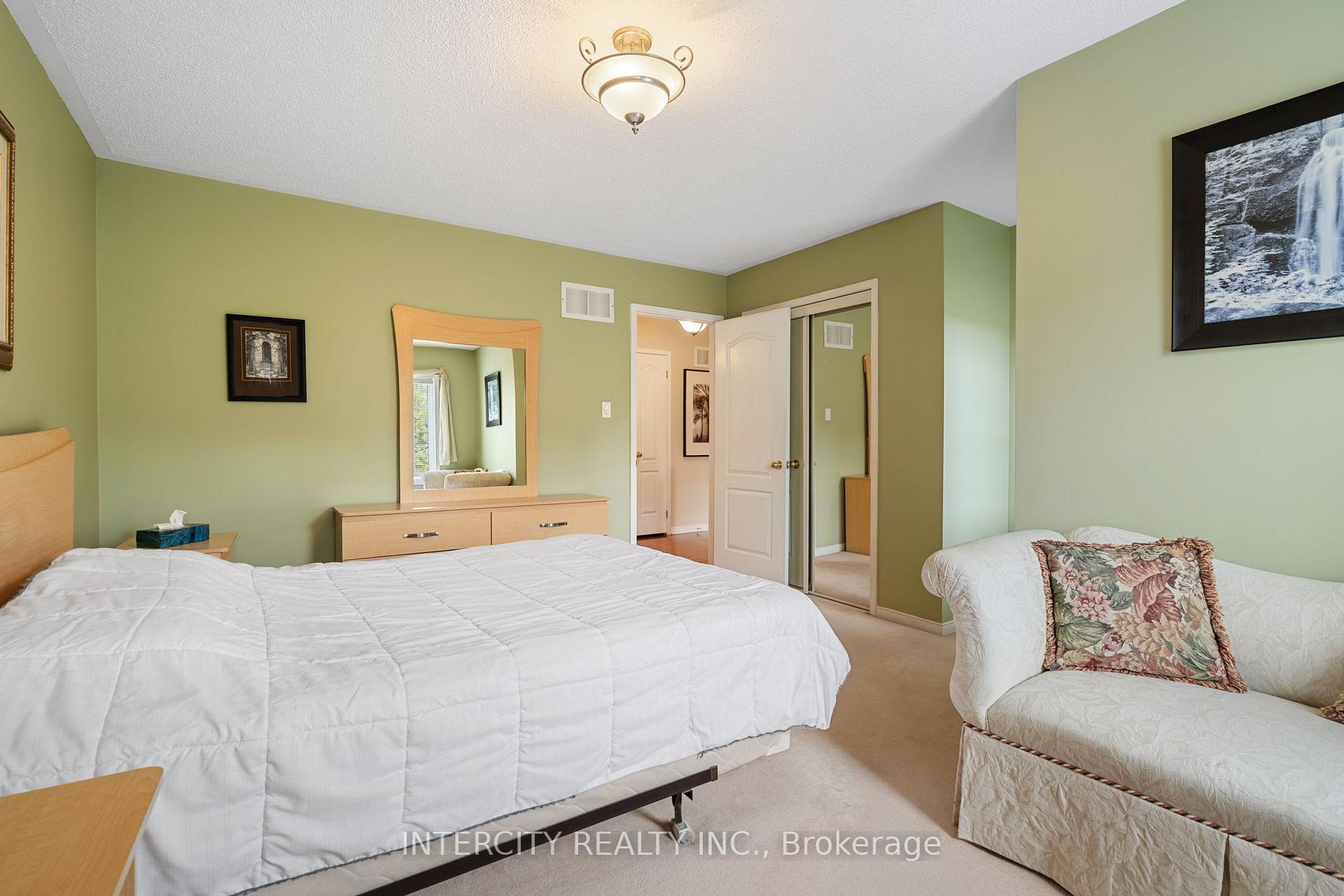 Photo 33 of Unit 17, 15 Pottery Place, Vaughan, East Woodbridge — HOMEH