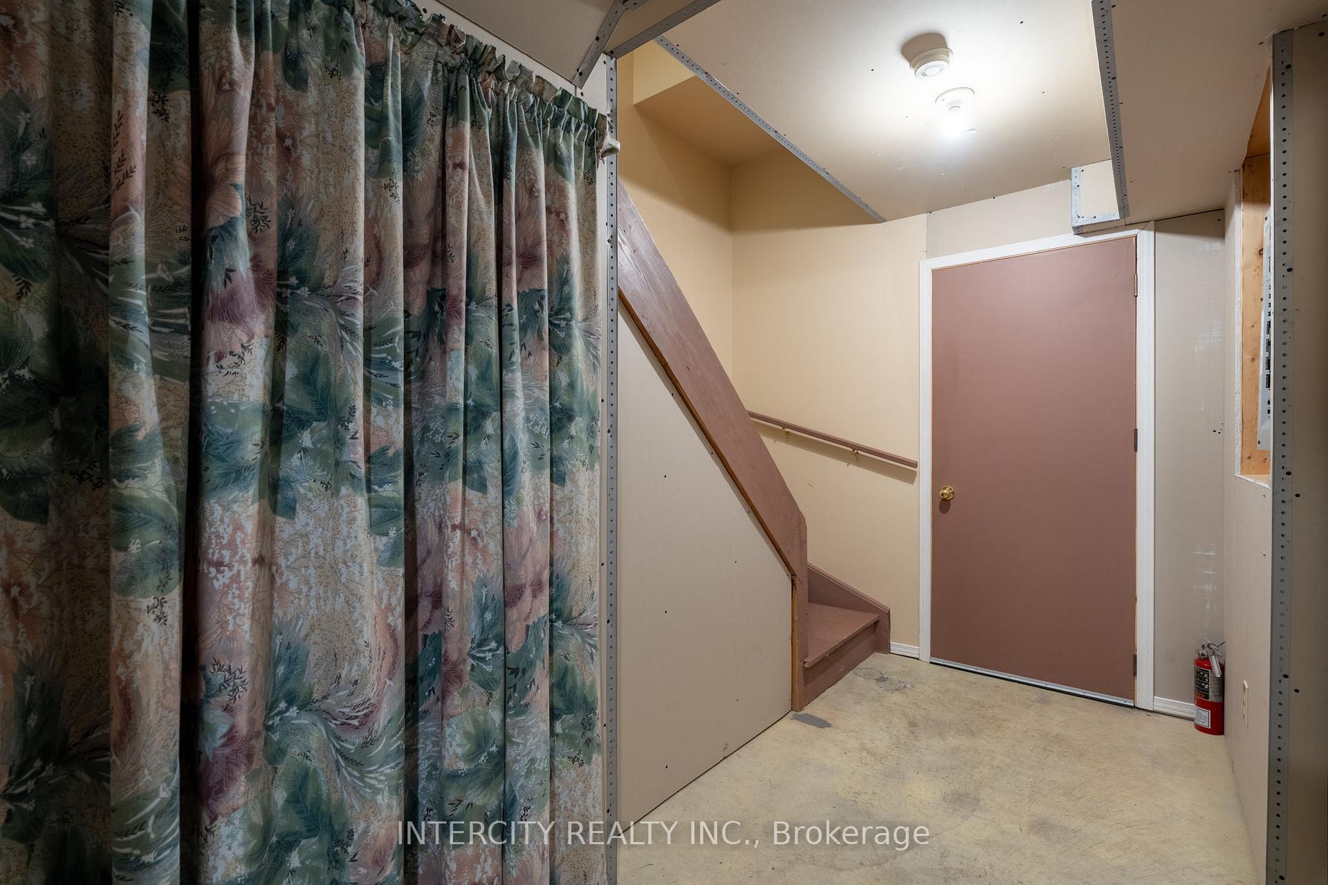 Photo 34 of Unit 17, 15 Pottery Place, Vaughan, East Woodbridge — HOMEH