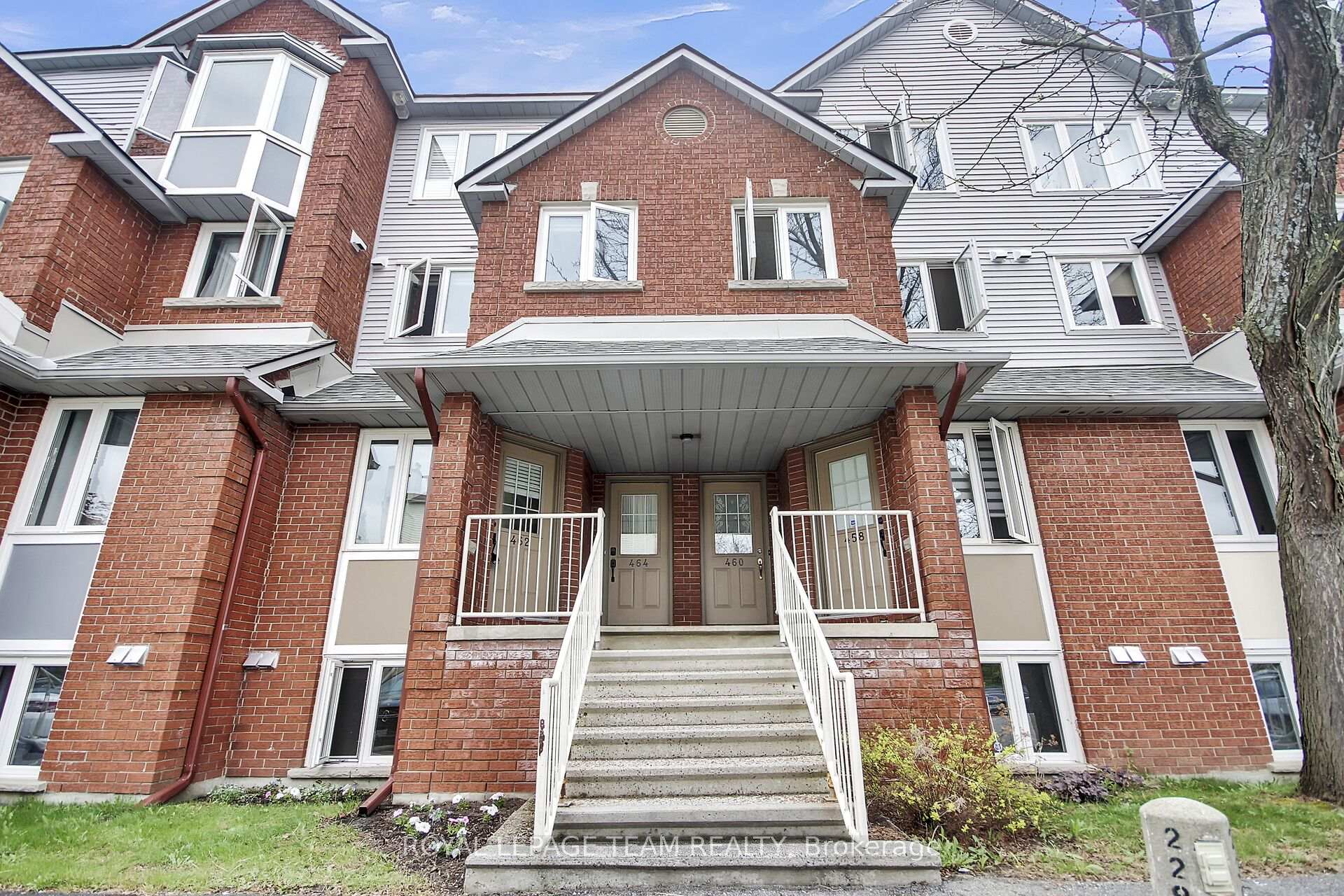 Photo 3 of 462 Briston Private, Ottawa, Hunt Club Park — HOMEH