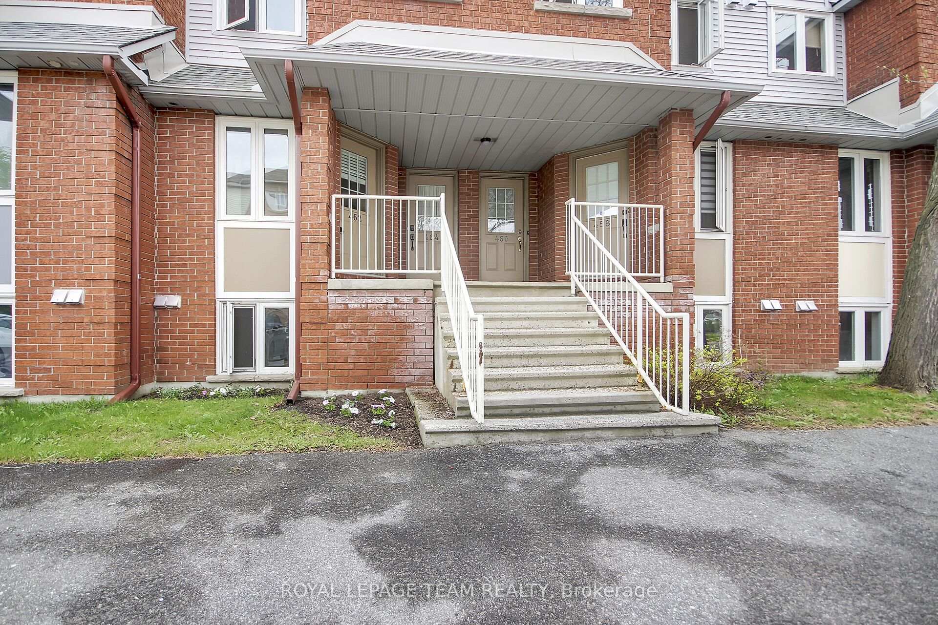 Photo 4 of 462 Briston Private, Ottawa, Hunt Club Park — HOMEH