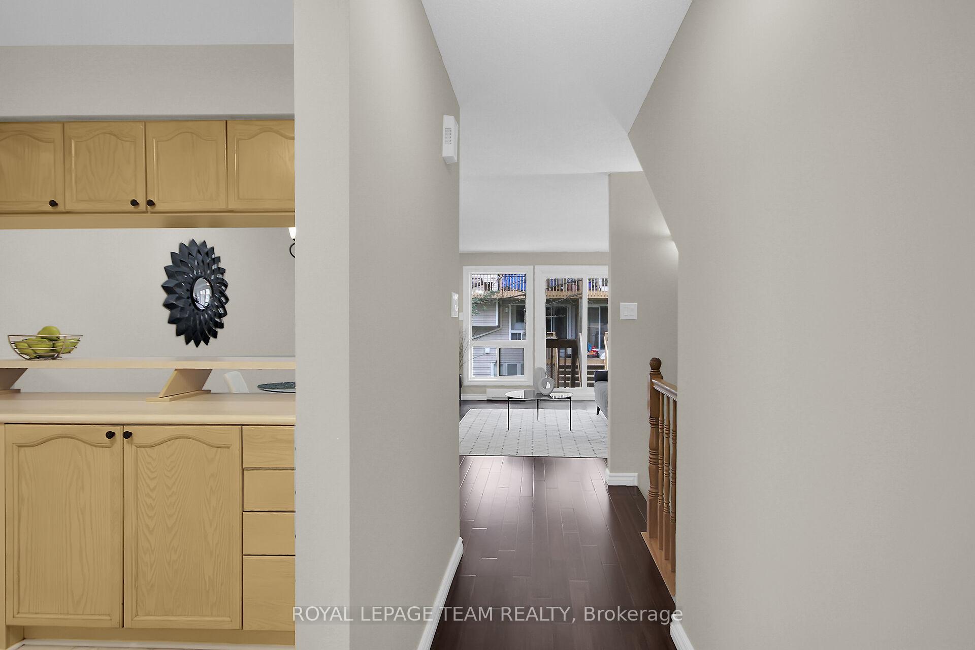 Photo 8 of 462 Briston Private, Ottawa, Hunt Club Park — HOMEH