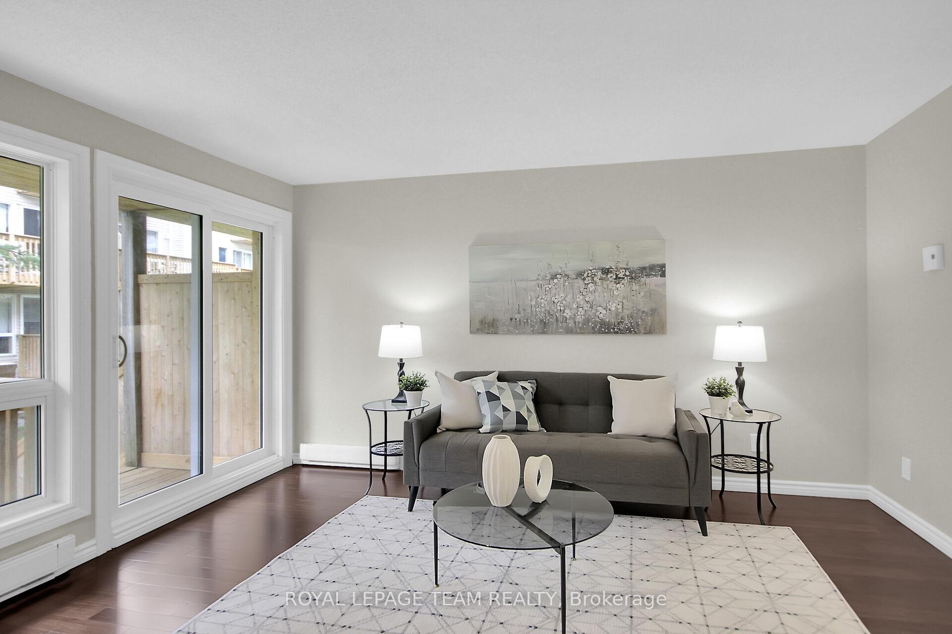 Photo 23 of 462 Briston Private, Ottawa, Hunt Club Park — HOMEH