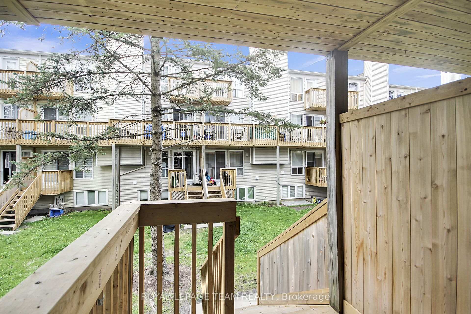 Photo 30 of 462 Briston Private, Ottawa, Hunt Club Park — HOMEH