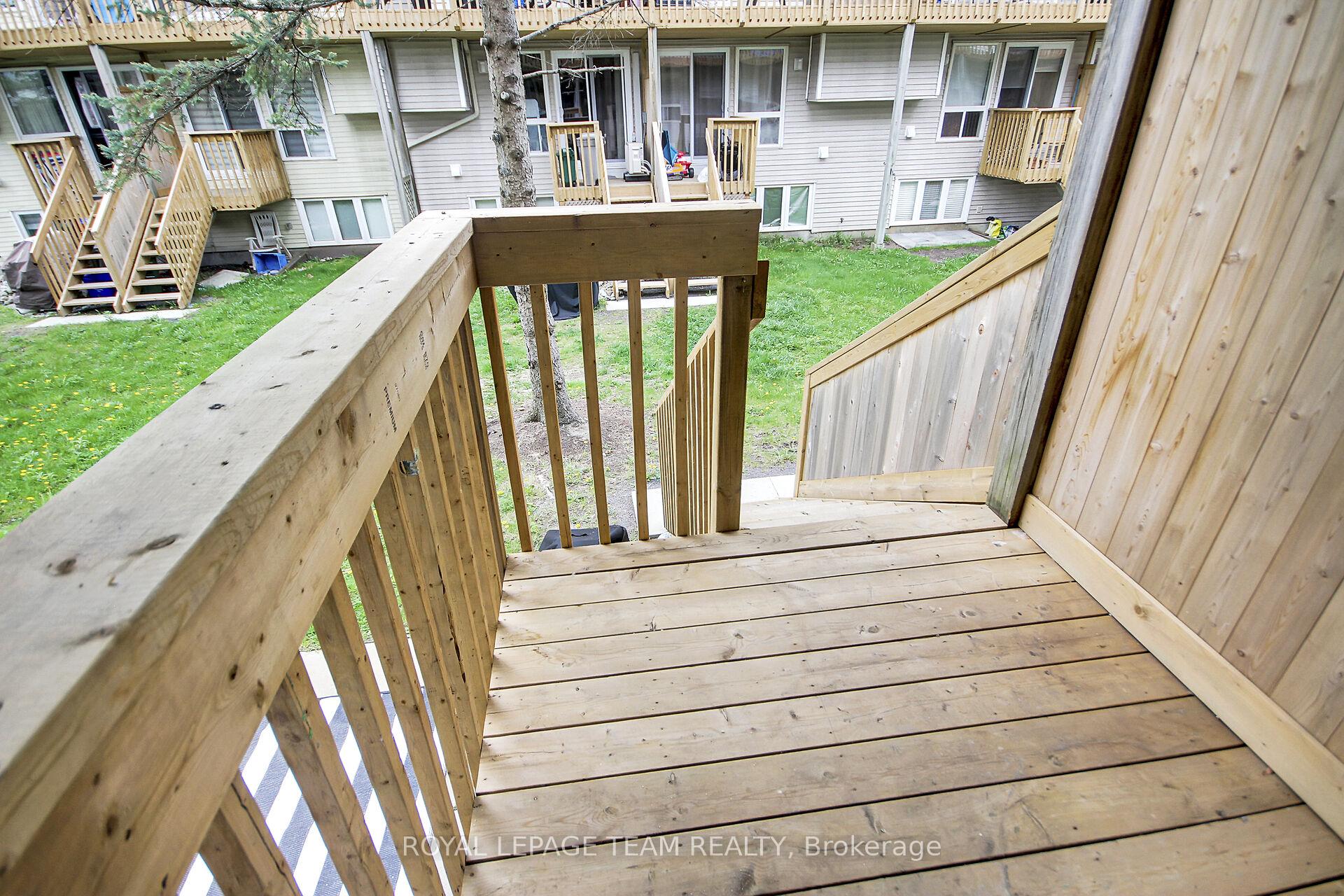 Photo 31 of 462 Briston Private, Ottawa, Hunt Club Park — HOMEH