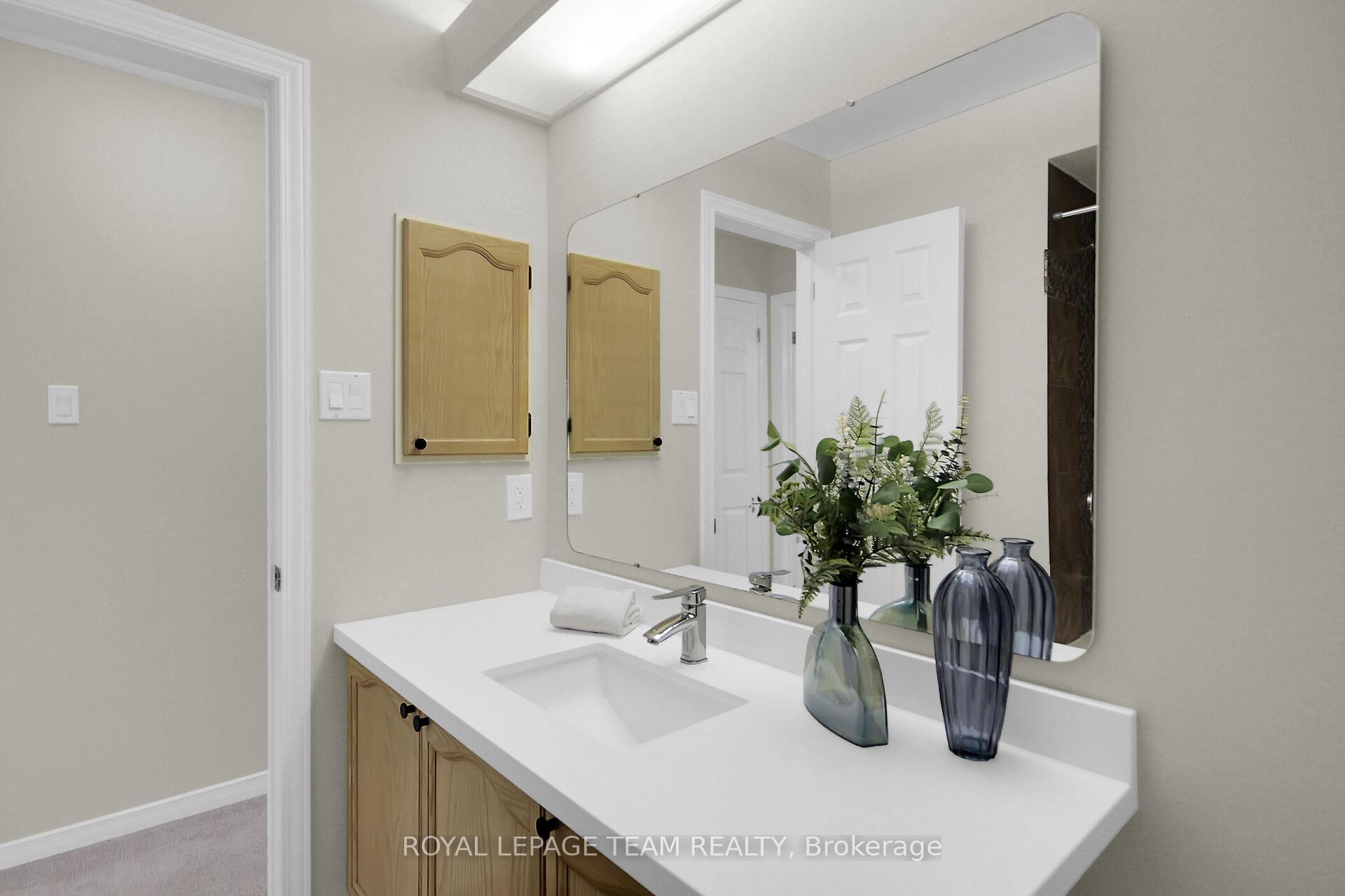 Photo 40 of 462 Briston Private, Ottawa, Hunt Club Park — HOMEH