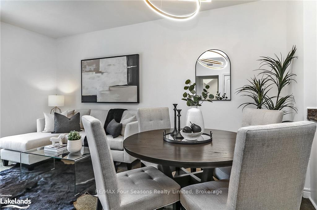 Photo 13 of 158 Fairway Crescent, Collingwood — HOMEH