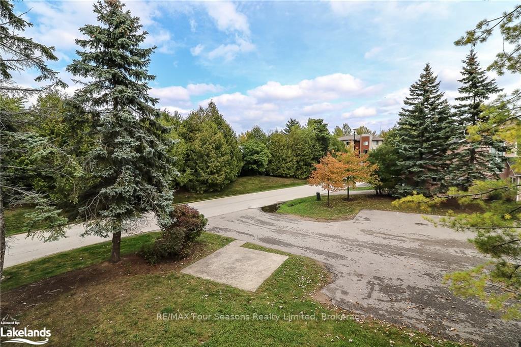 Photo 24 of 158 Fairway Crescent, Collingwood — HOMEH