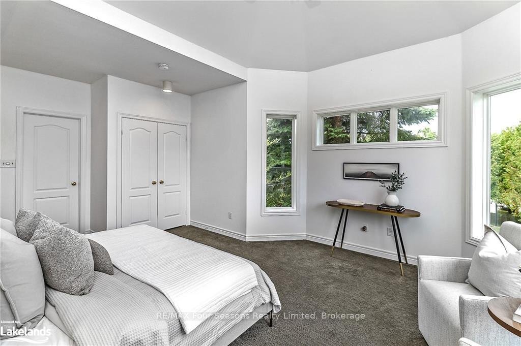 Photo 30 of 158 Fairway Crescent, Collingwood — HOMEH