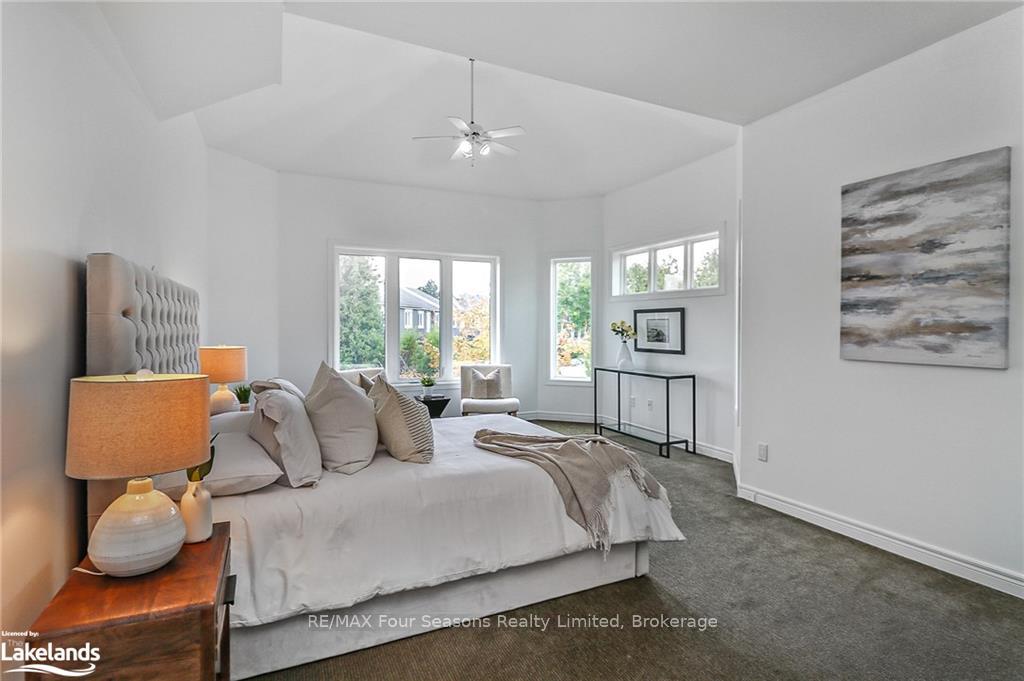 Photo 37 of 158 Fairway Crescent, Collingwood — HOMEH