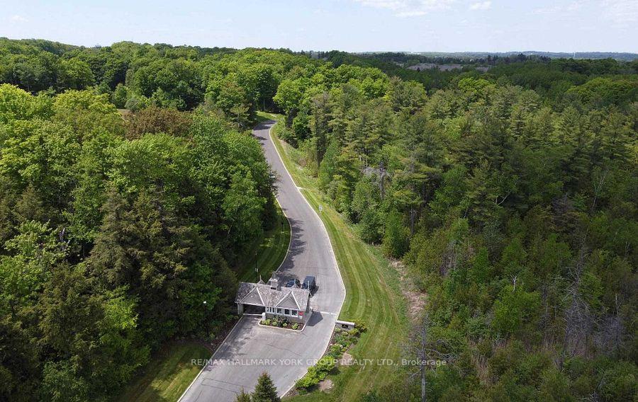 Photo 2 of Unit 20, 516 Quail Ridge Drive, Aurora, Aurora Estates — HOMEH