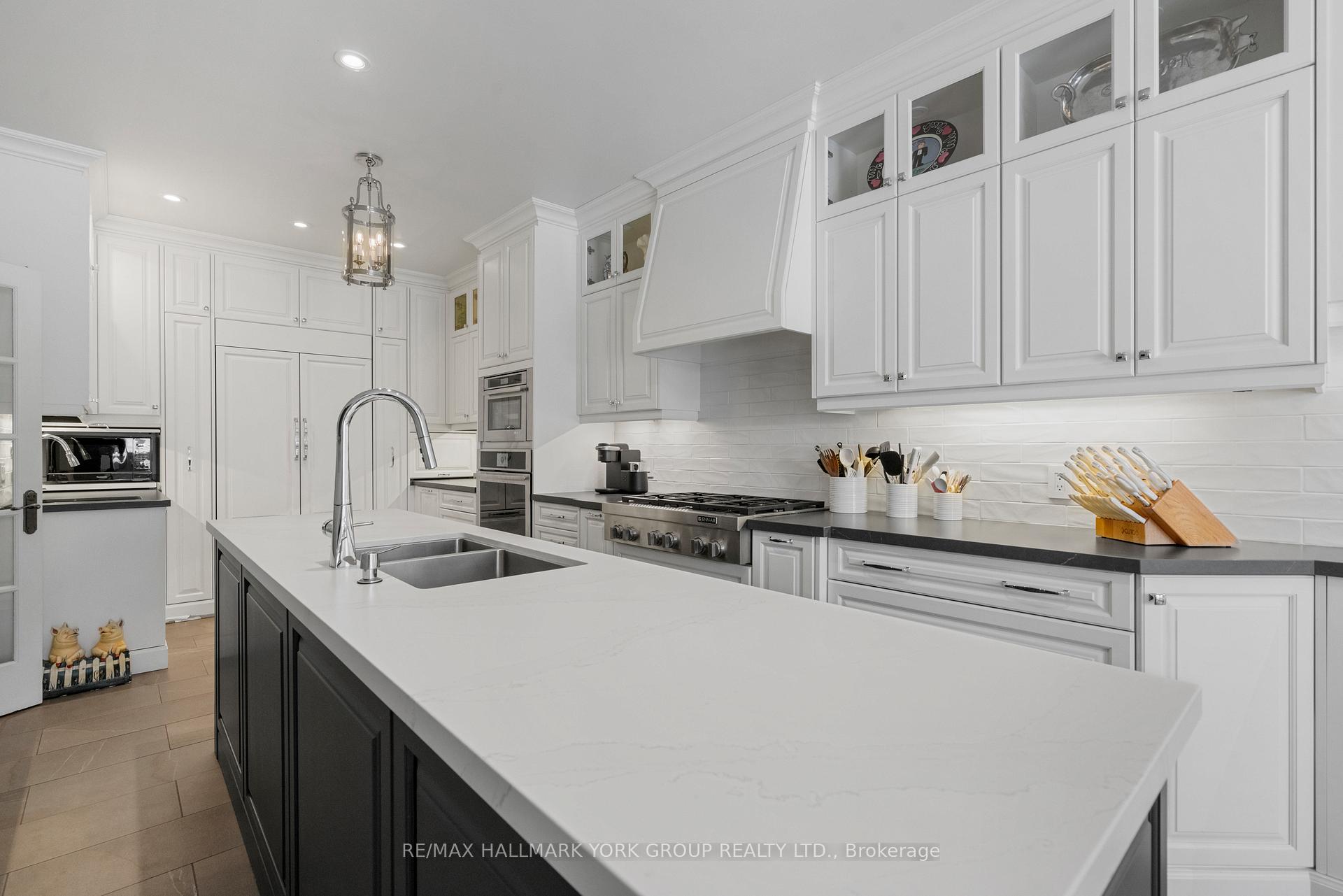 Photo 15 of Unit 20, 516 Quail Ridge Drive, Aurora, Aurora Estates — HOMEH