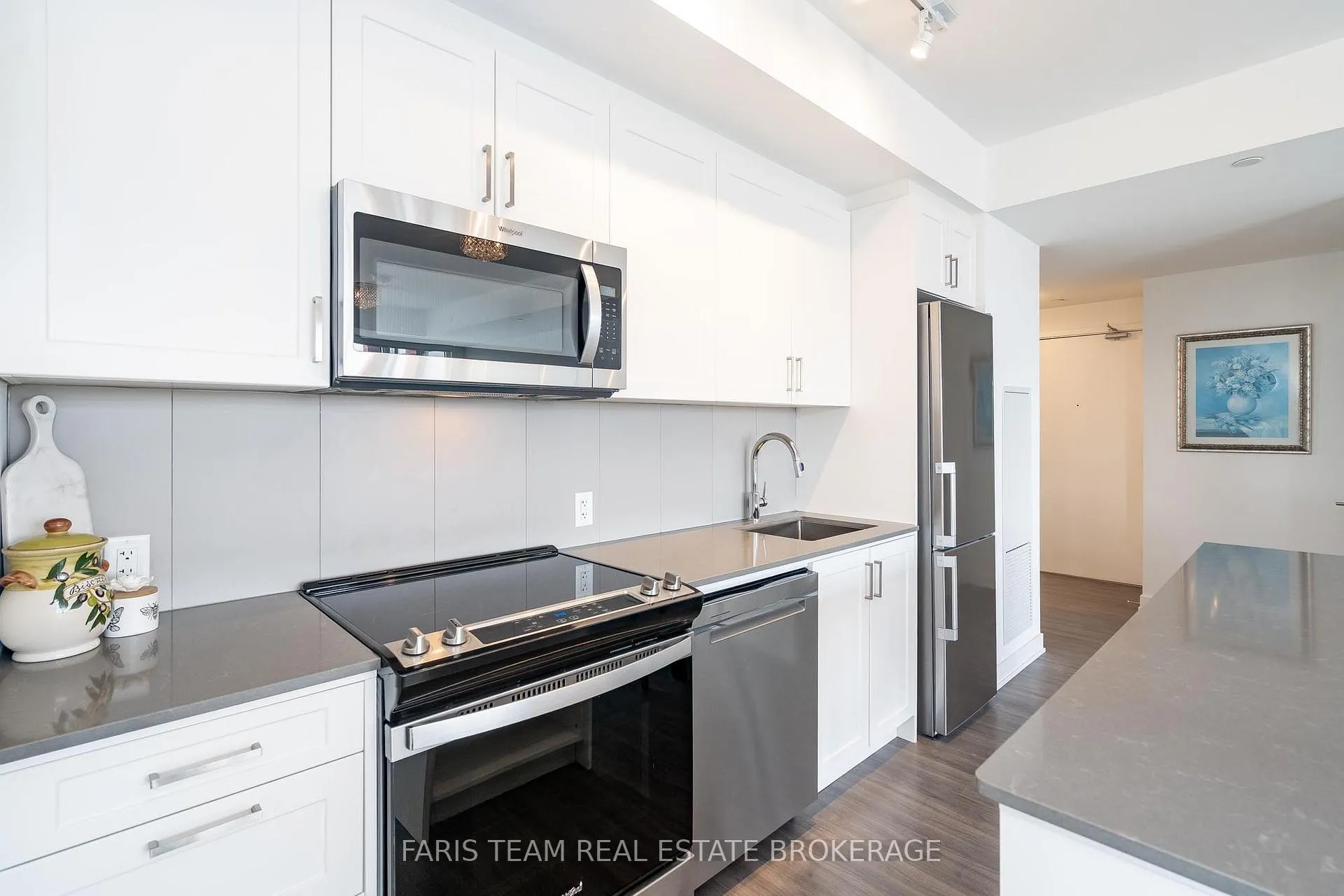 Photo 6 of Unit 311, 681 Yonge Street, Barrie, Painswick South — HOMEH