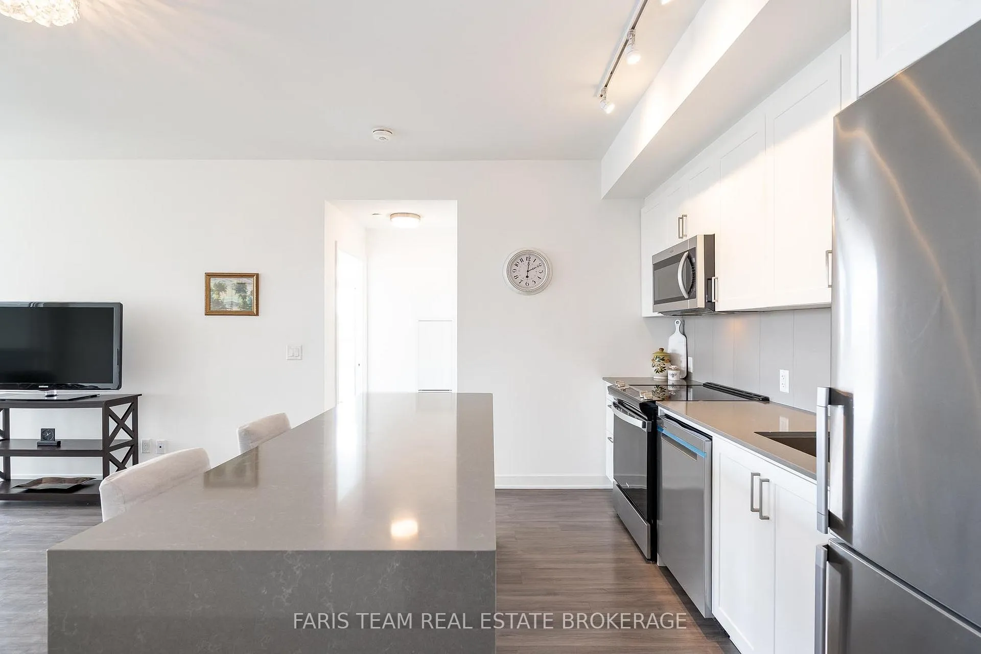Photo 7 of Unit 311, 681 Yonge Street, Barrie, Painswick South — HOMEH