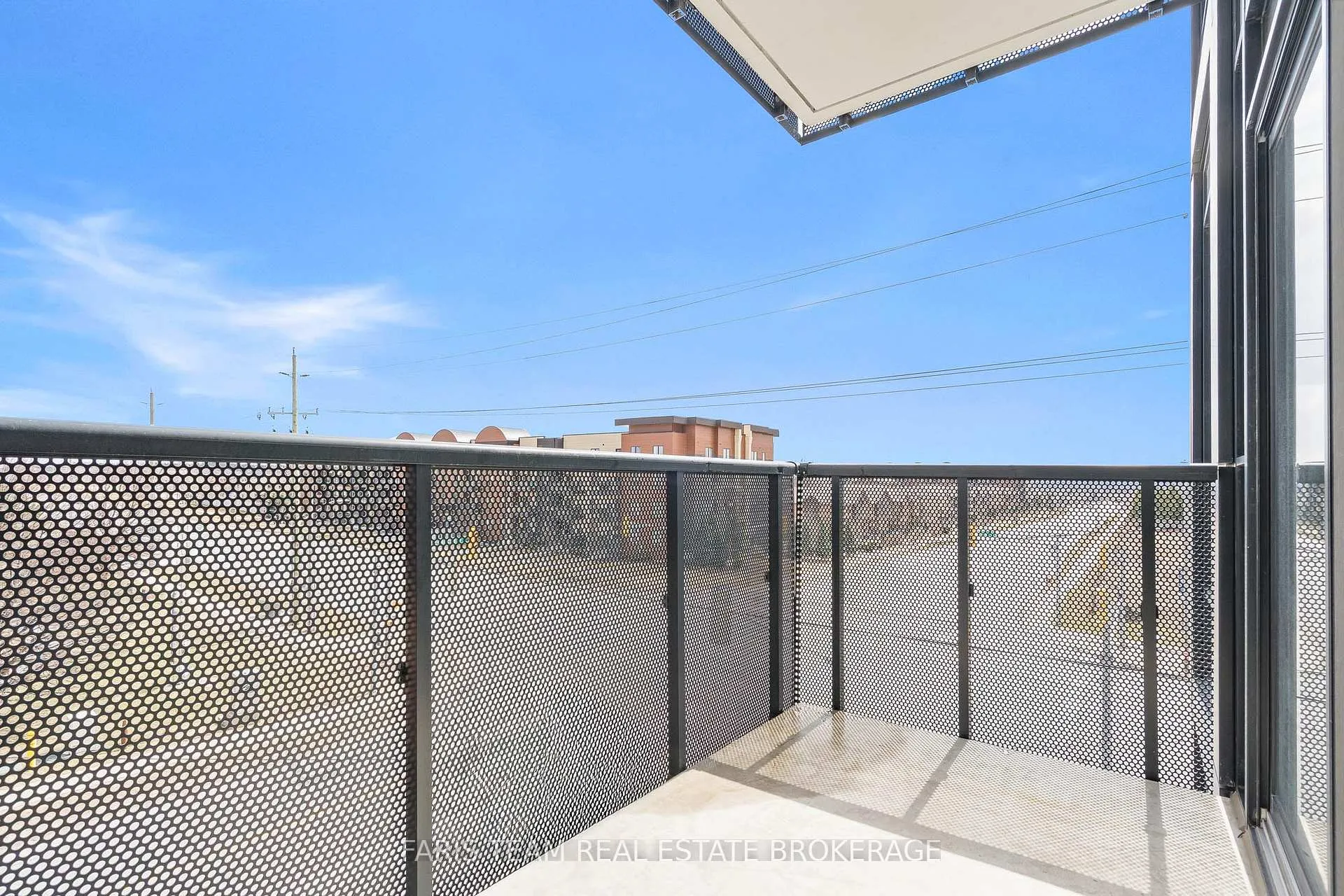 Photo 17 of Unit 311, 681 Yonge Street, Barrie, Painswick South — HOMEH