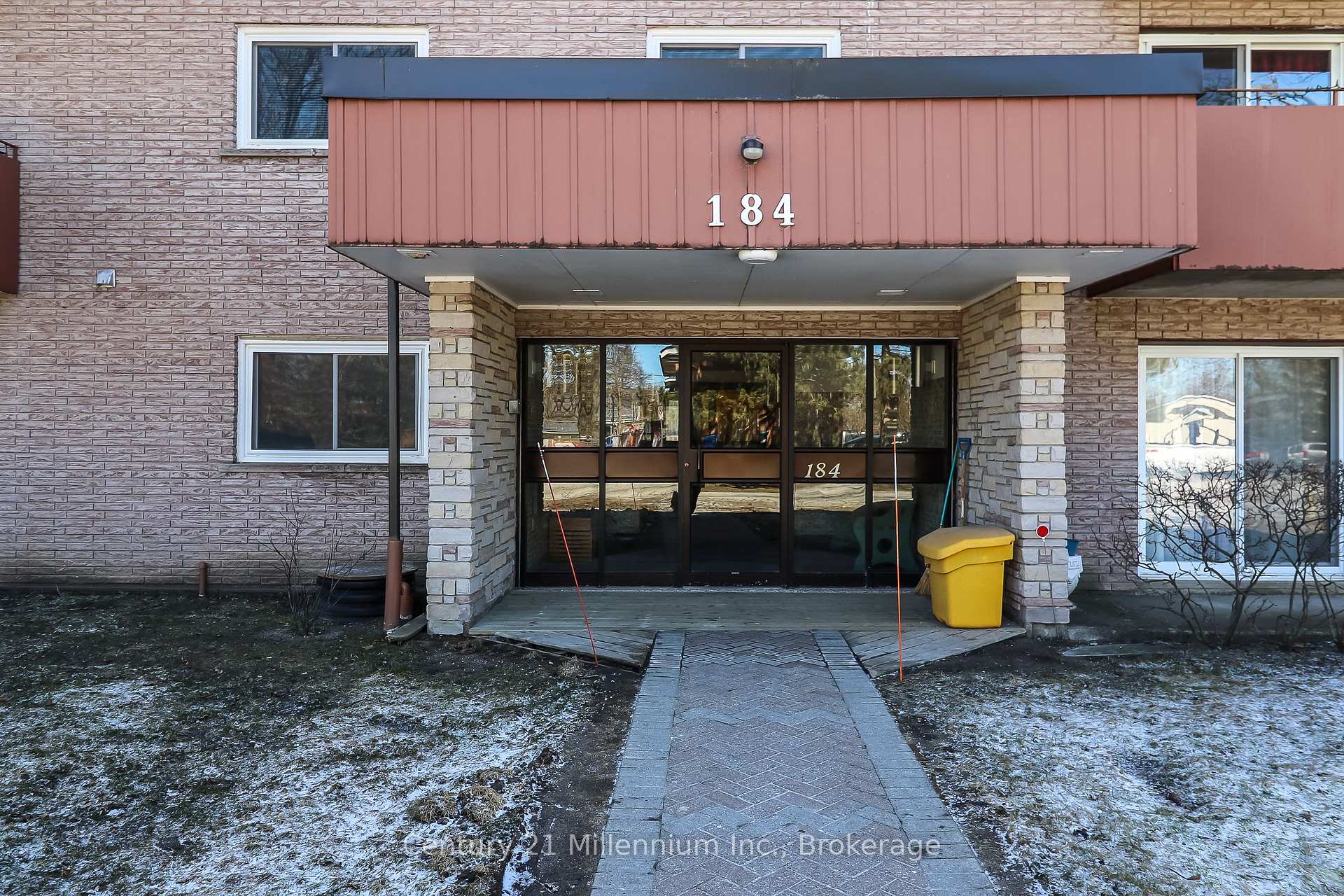 Photo 4 of Unit 406, 184 Eighth Street, Collingwood — HOMEH