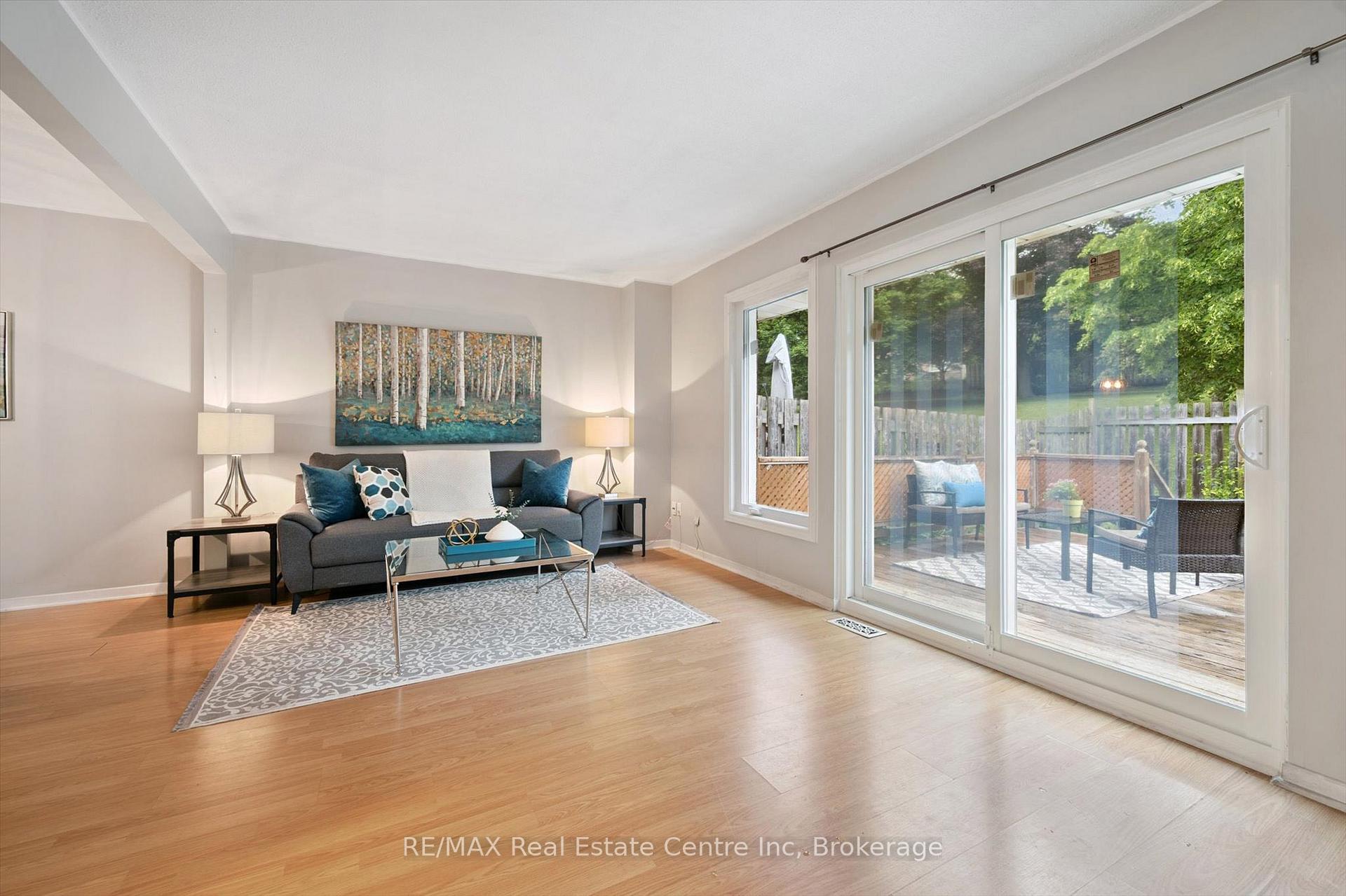 Photo 3 of 107 Dovercliffe Road, Guelph, Dovercliffe Park/Old University — HOMEH