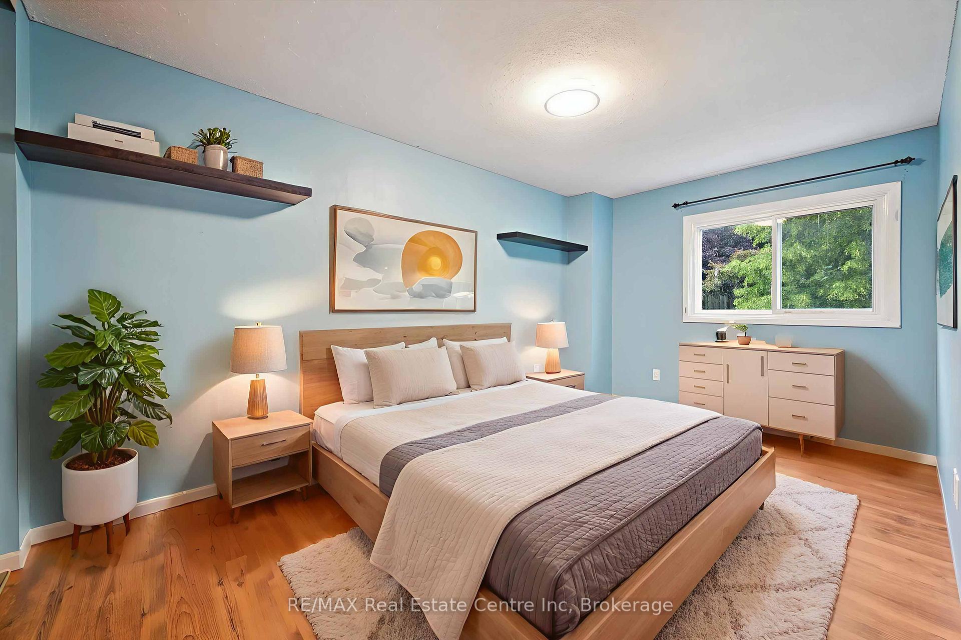 Photo 14 of 107 Dovercliffe Road, Guelph, Dovercliffe Park/Old University — HOMEH