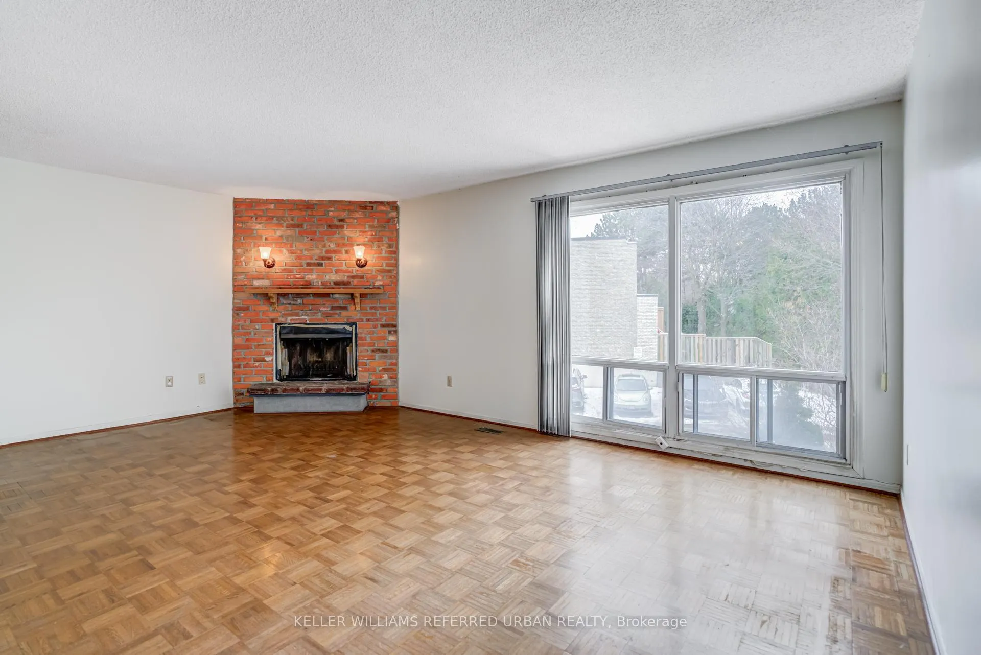 Photo 7 of Unit 18, 653 Village Parkway, Markham, Unionville — HOMEH