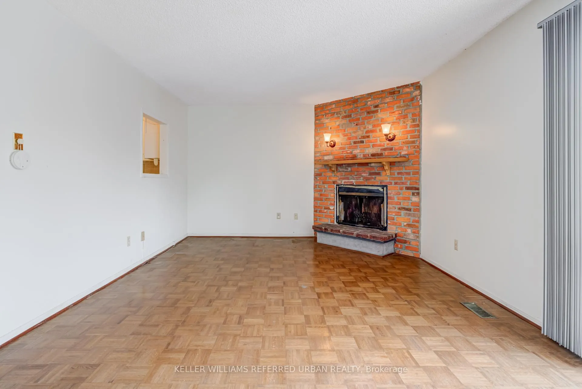 Photo 8 of Unit 18, 653 Village Parkway, Markham, Unionville — HOMEH