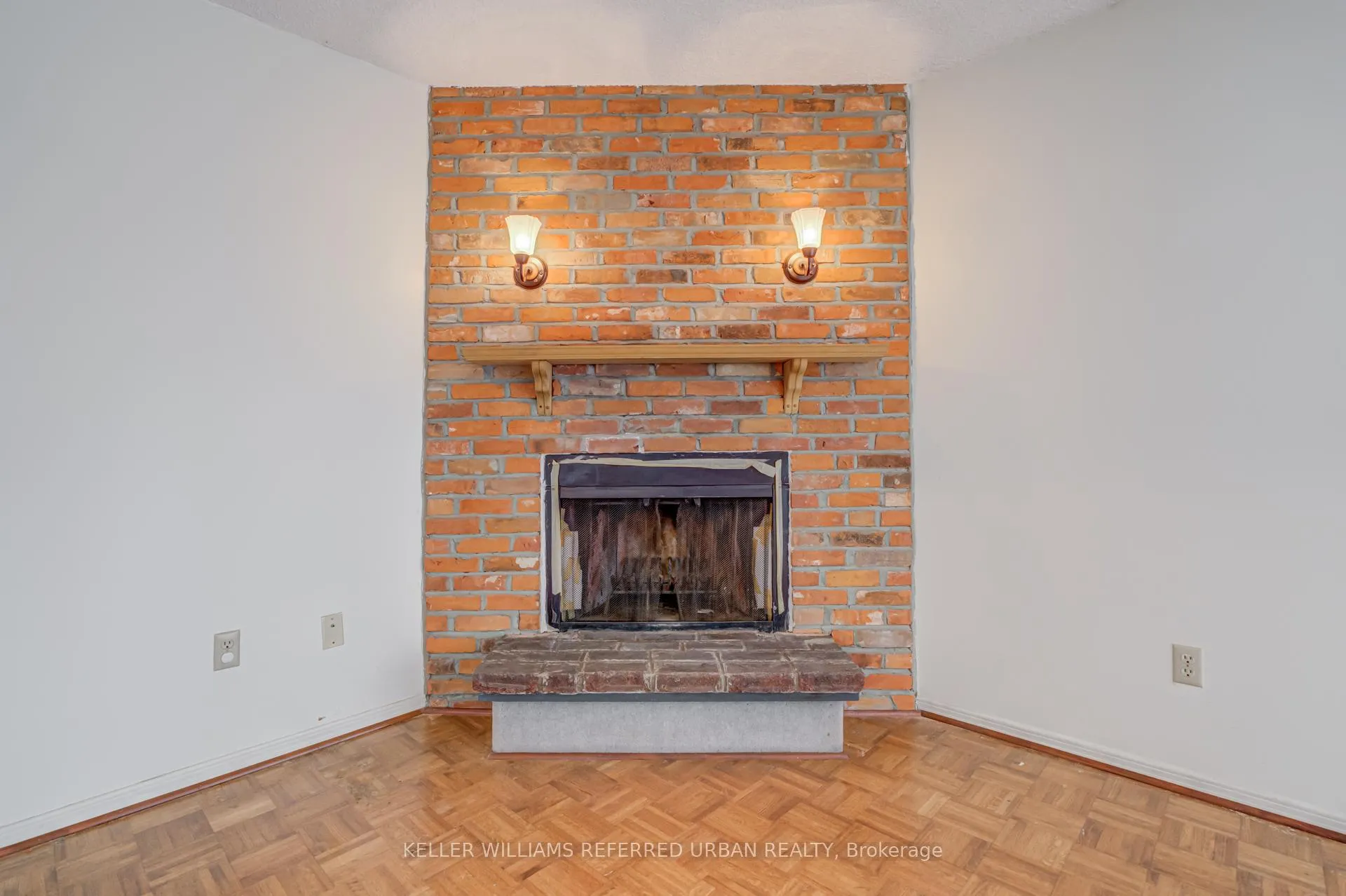 Photo 9 of Unit 18, 653 Village Parkway, Markham, Unionville — HOMEH