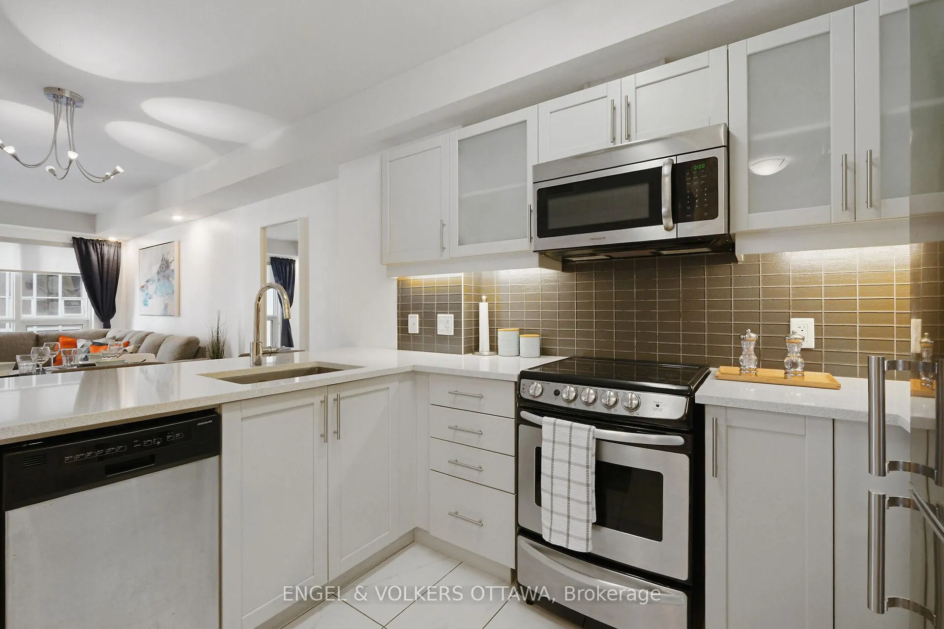 Photo 7 of Unit 707, 195 Besserer Street, Ottawa, Sandy Hill — HOMEH
