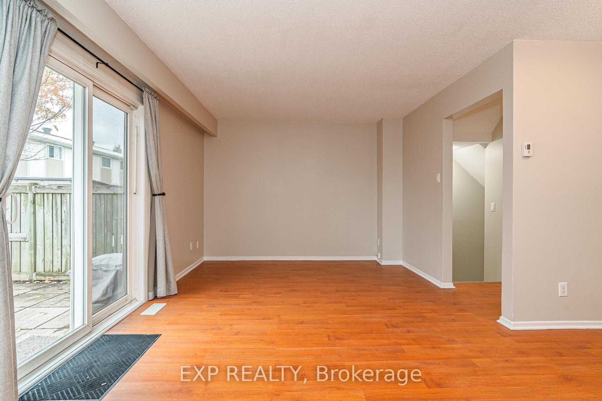 Photo 7 of Unit A, 3915 Old Richmond Road, Ottawa, Arbeatha Park — HOMEH