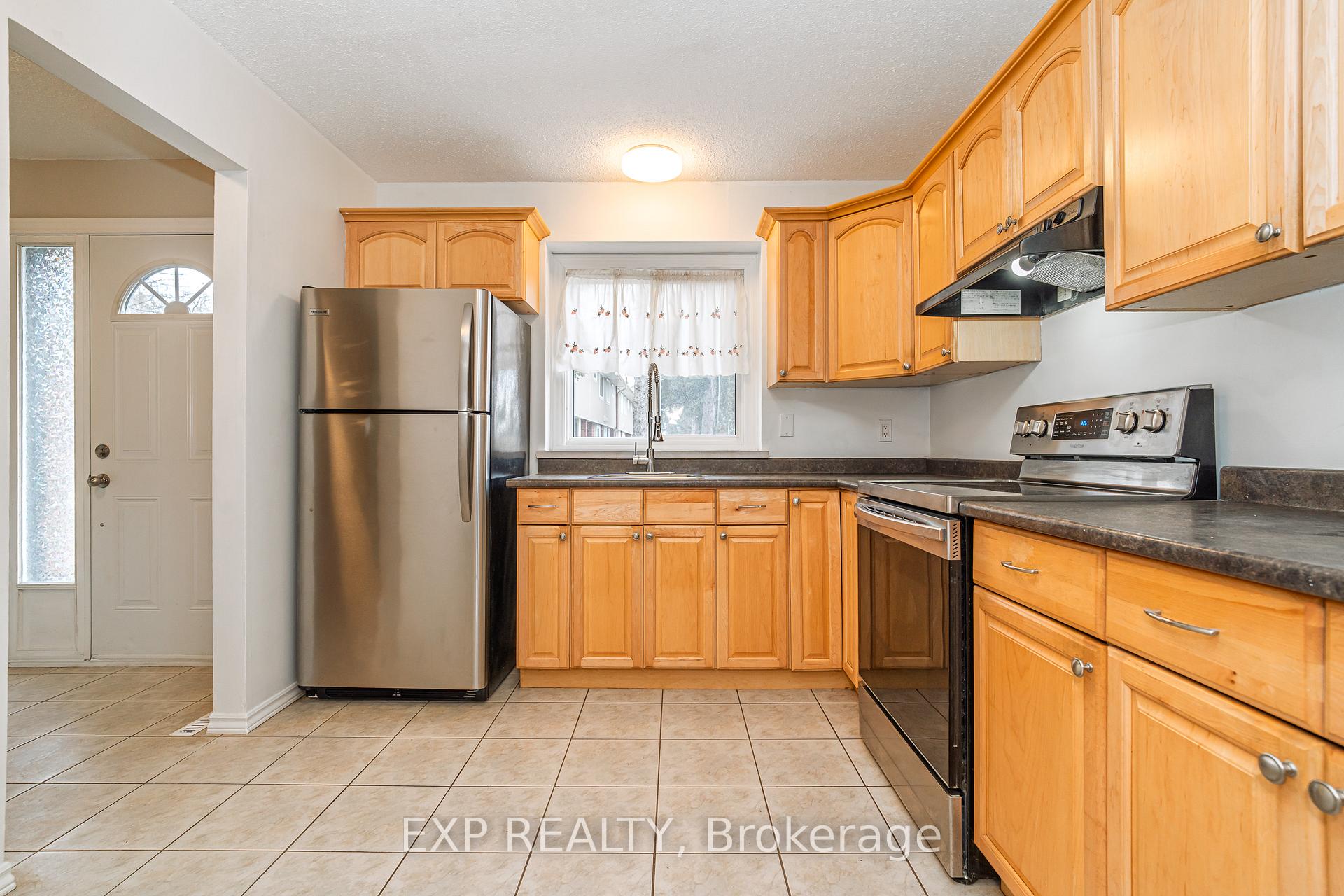 Photo 11 of Unit A, 3915 Old Richmond Road, Ottawa, Arbeatha Park — HOMEH