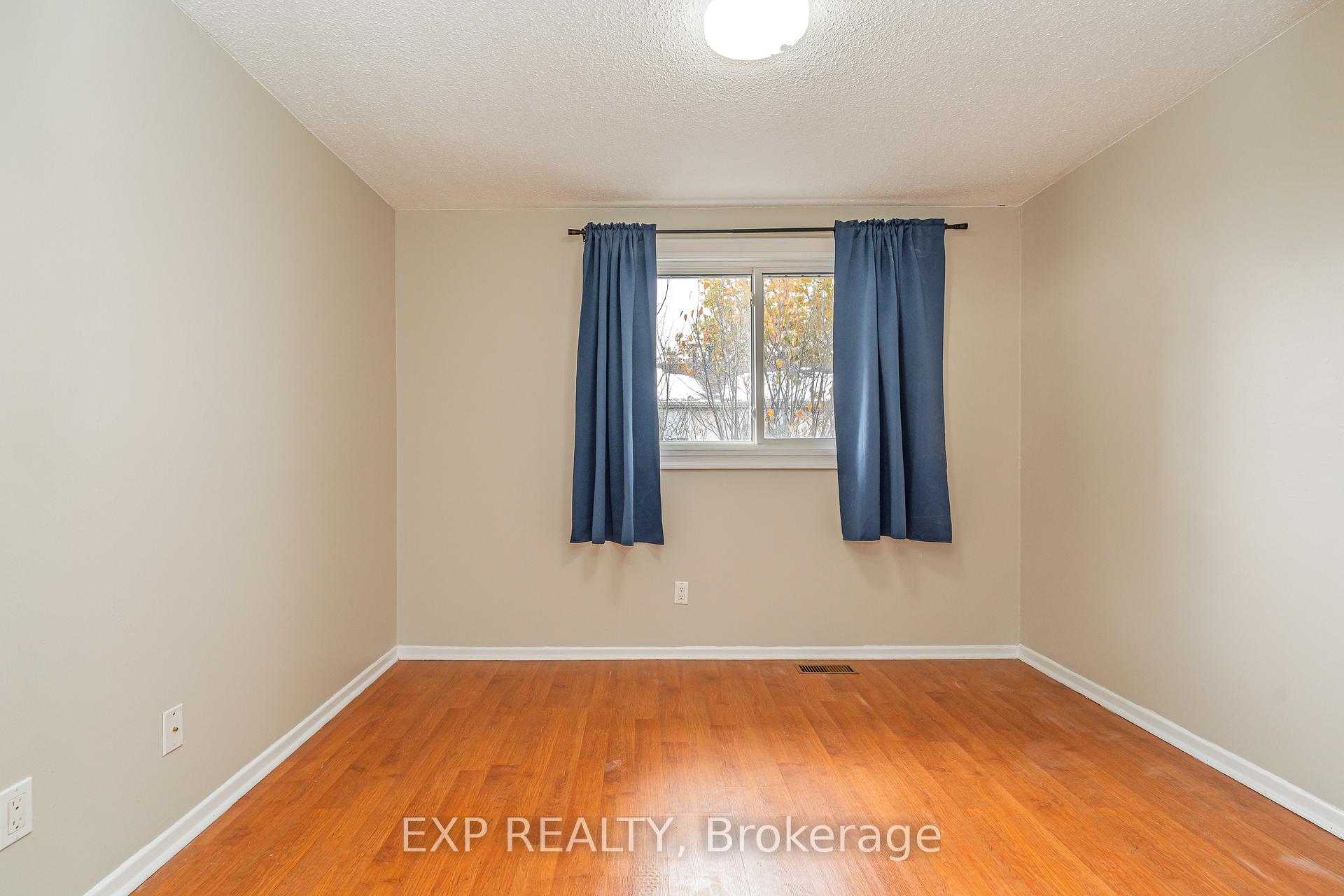 Photo 15 of Unit A, 3915 Old Richmond Road, Ottawa, Arbeatha Park — HOMEH