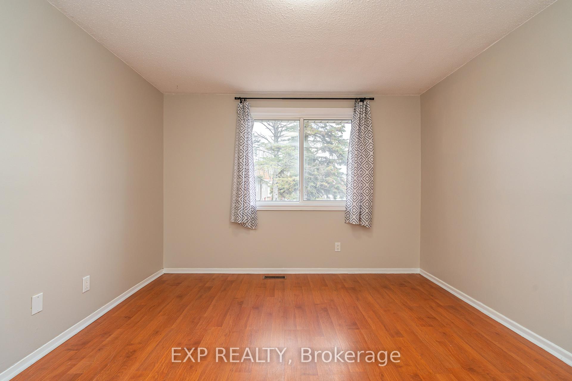 Photo 21 of Unit A, 3915 Old Richmond Road, Ottawa, Arbeatha Park — HOMEH