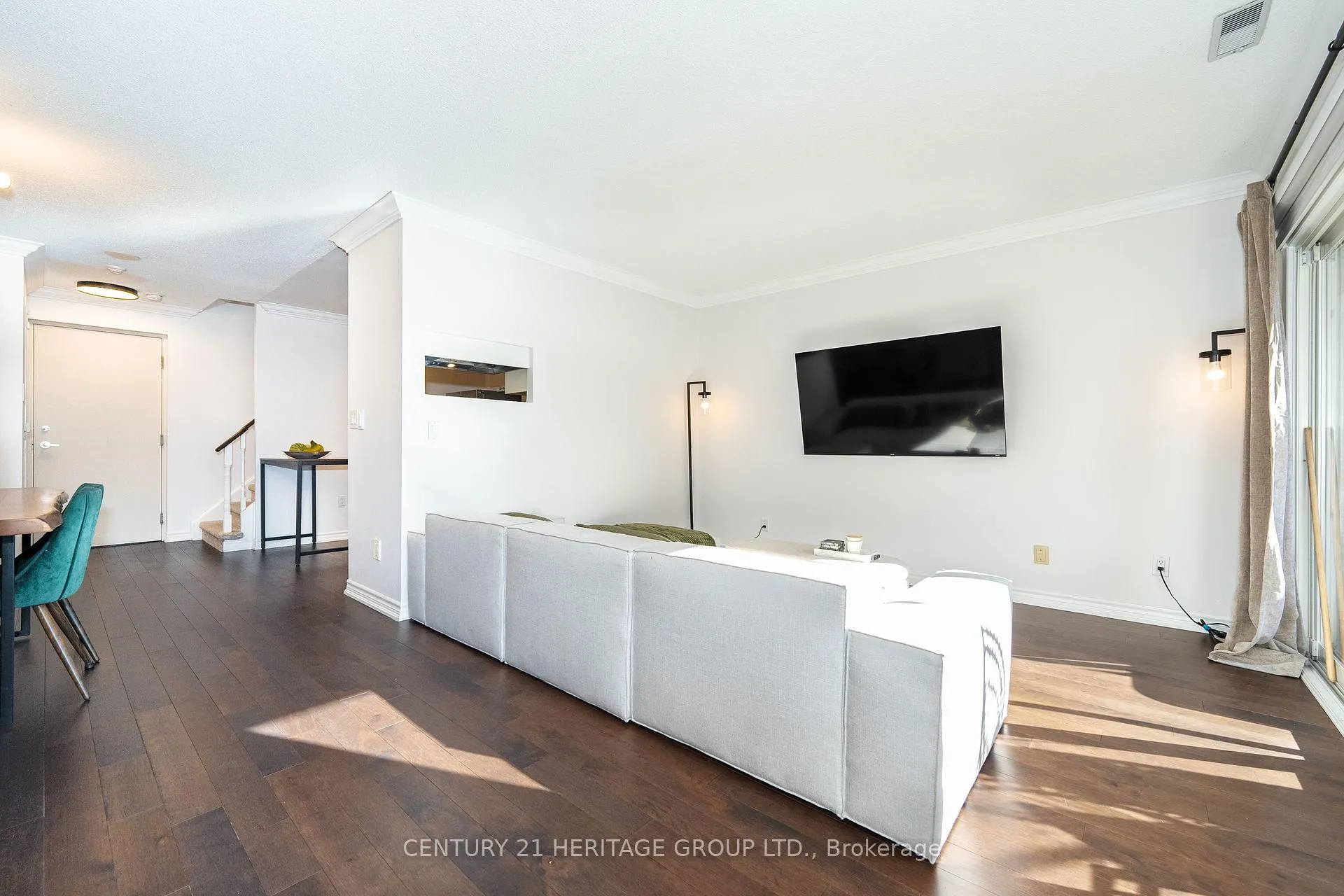 Photo 2 of Unit 500, 1400 The Esplanade Road N, Pickering, Liverpool — HOMEH