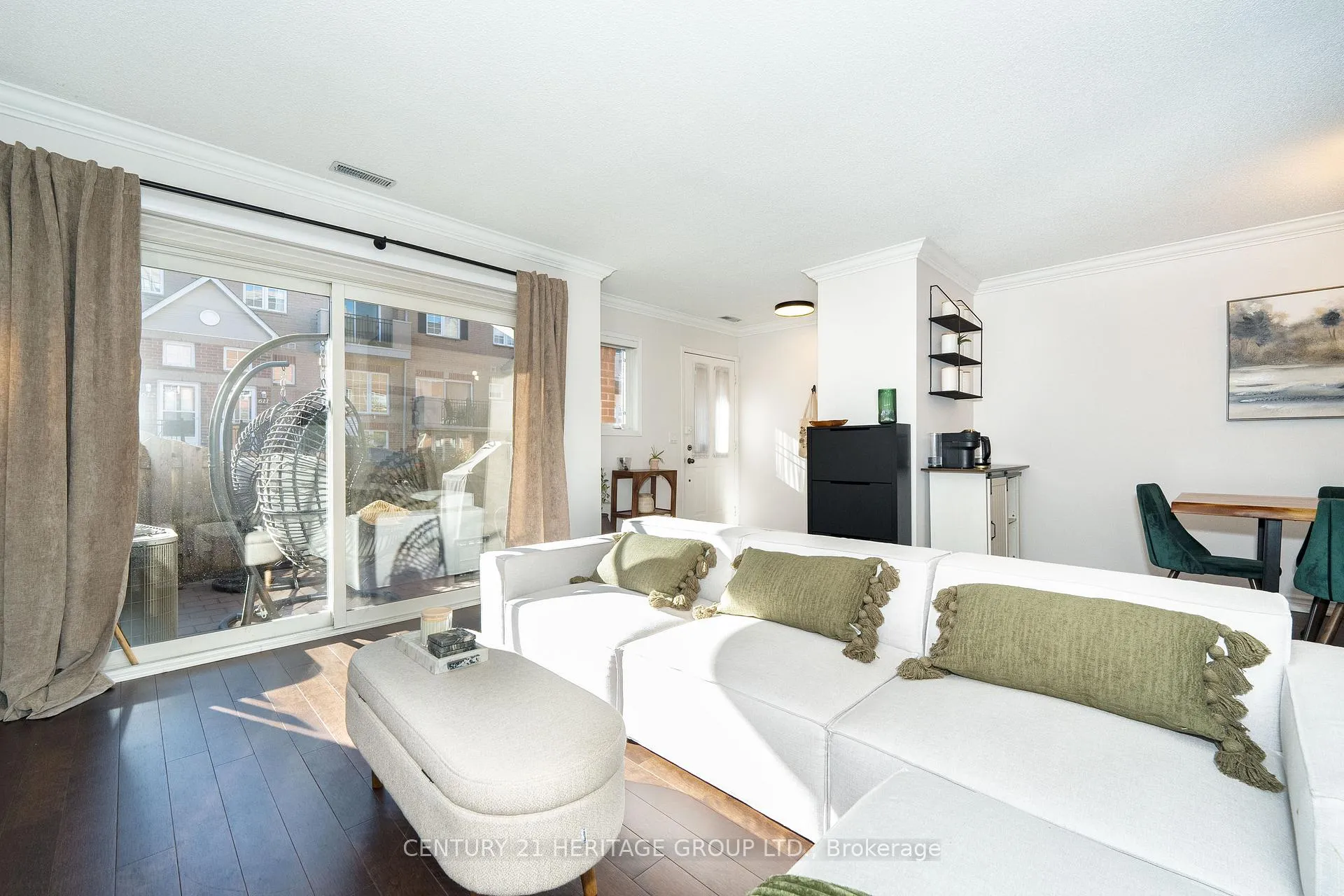 Photo 5 of Unit 500, 1400 The Esplanade Road N, Pickering, Liverpool — HOMEH