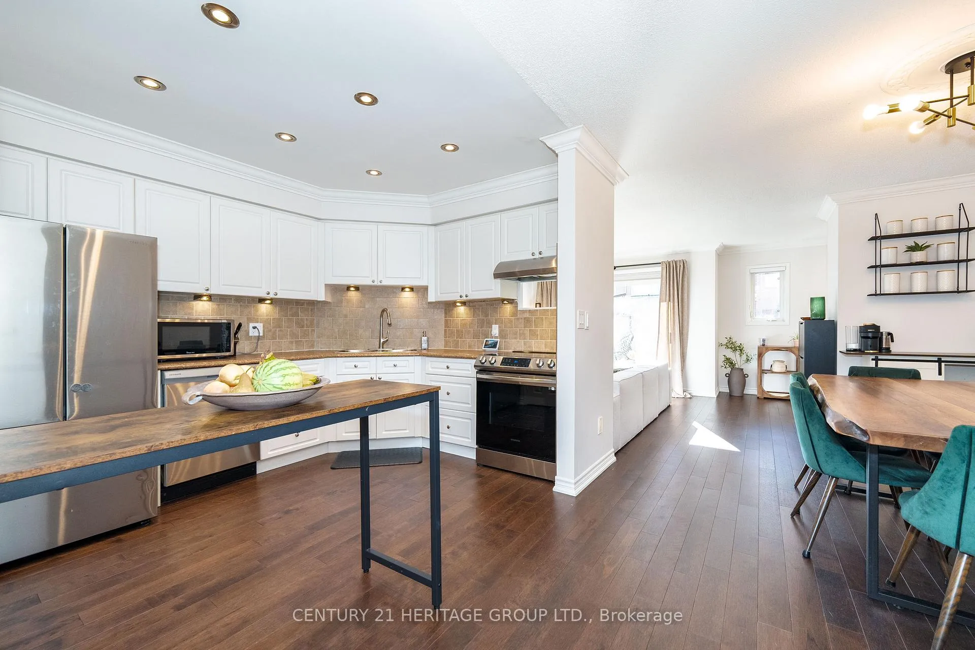 Photo 10 of Unit 500, 1400 The Esplanade Road N, Pickering, Liverpool — HOMEH