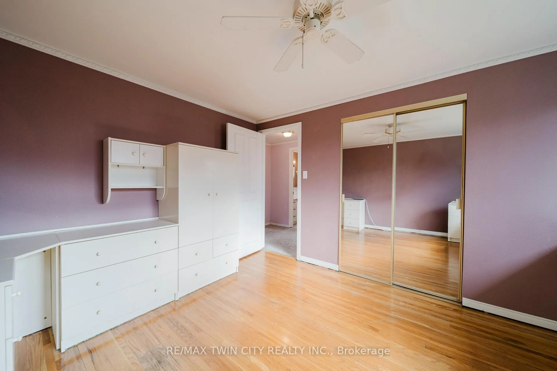Photo 21 of 1209 Valentine Drive, Cambridge — HOMEH