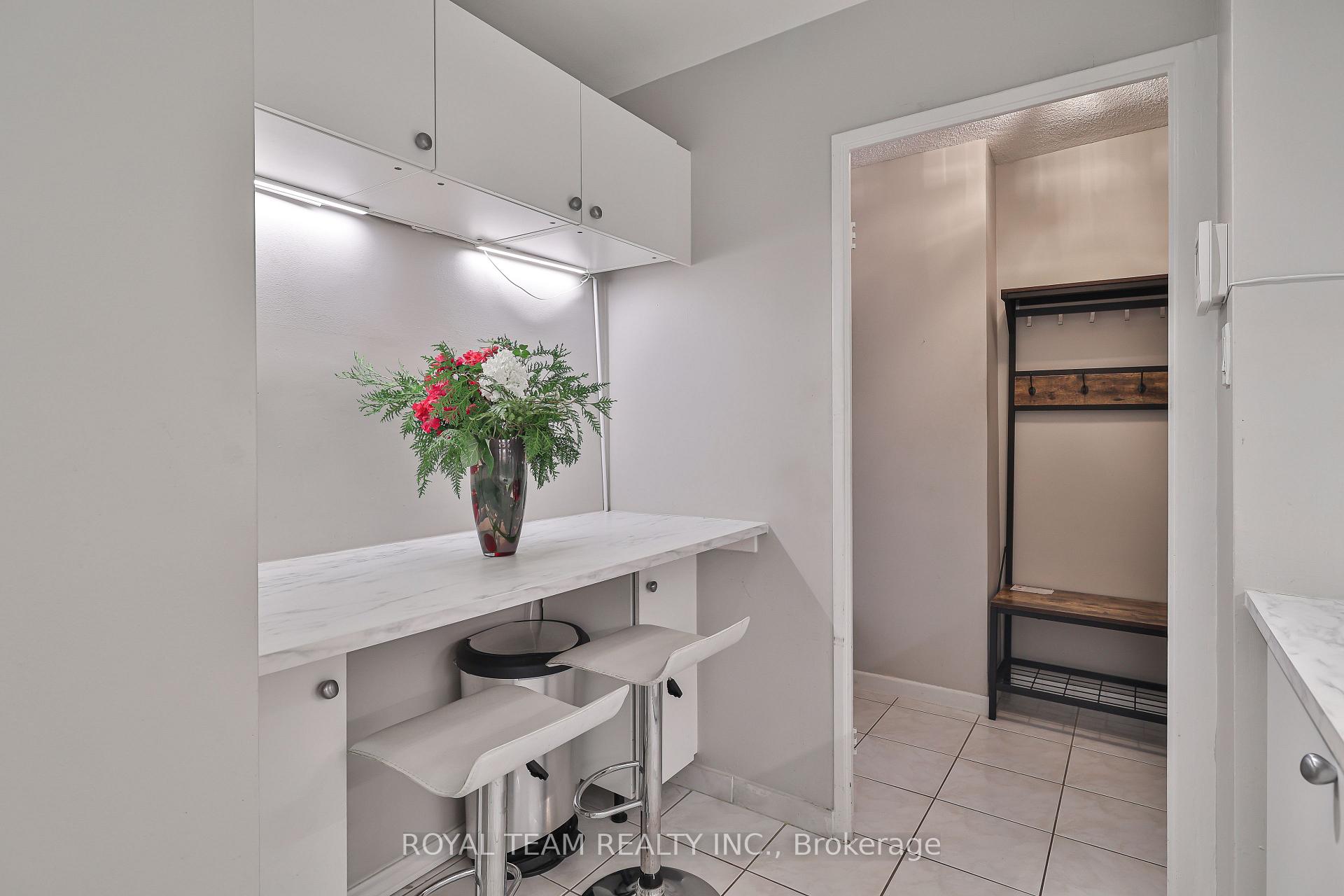 Photo 13 of Unit 104, 1 Royal Orchard Boulevard, Markham, Royal Orchard — HOMEH