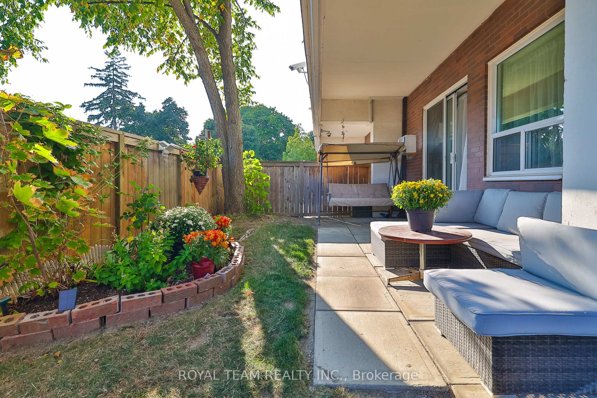 Photo 21 of Unit 104, 1 Royal Orchard Boulevard, Markham, Royal Orchard — HOMEH