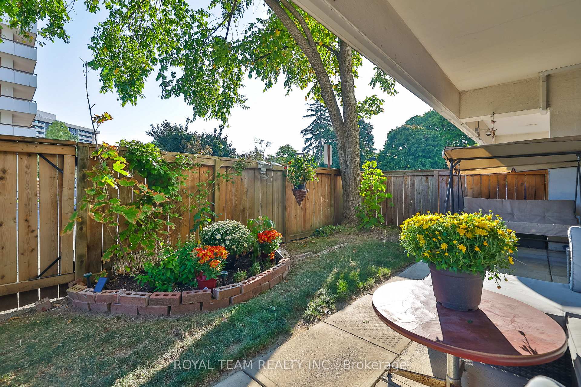 Photo 22 of Unit 104, 1 Royal Orchard Boulevard, Markham, Royal Orchard — HOMEH