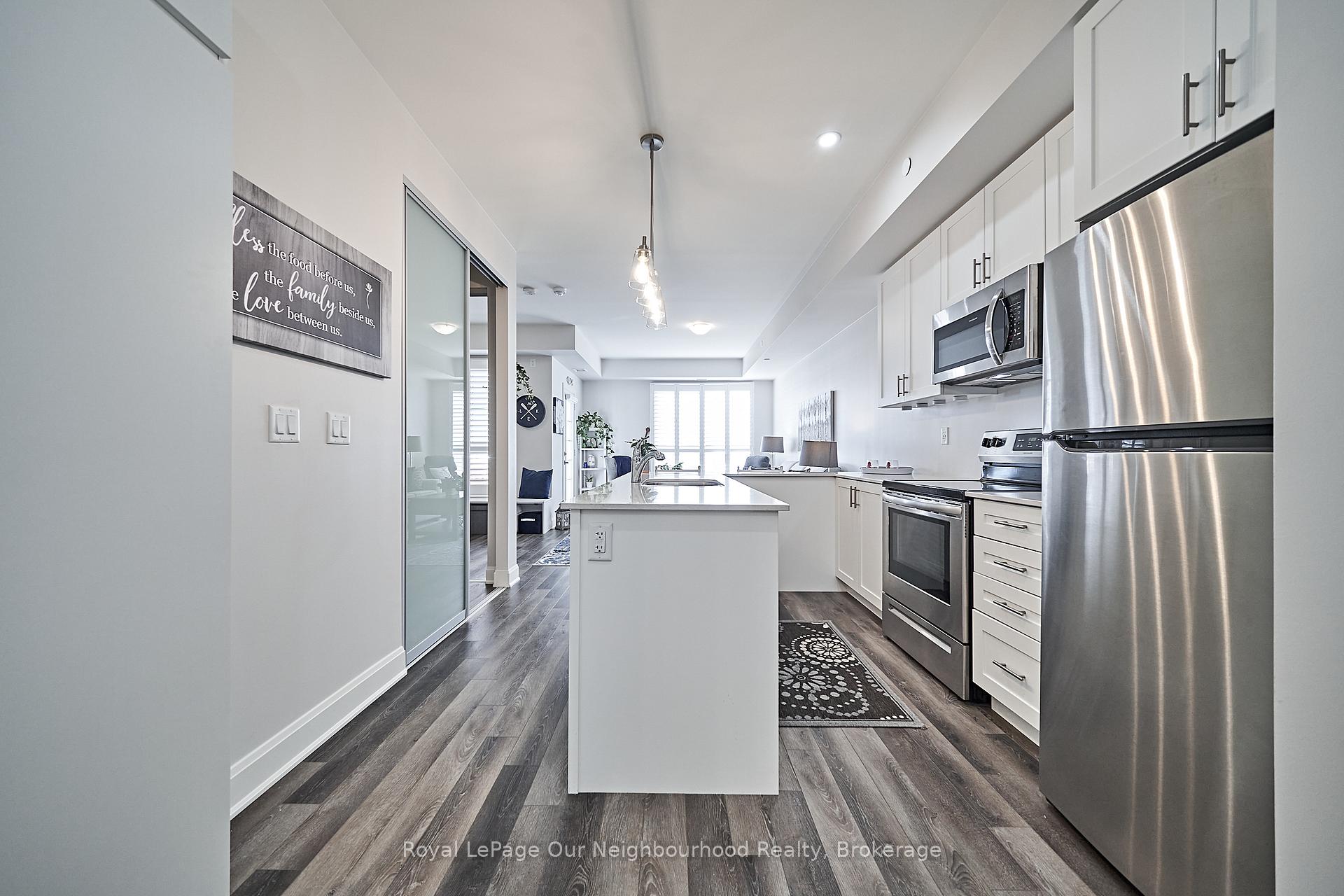 Photo 8 of Unit 218, 50 Lakebreeze Drive, Clarington, Newcastle — HOMEH
