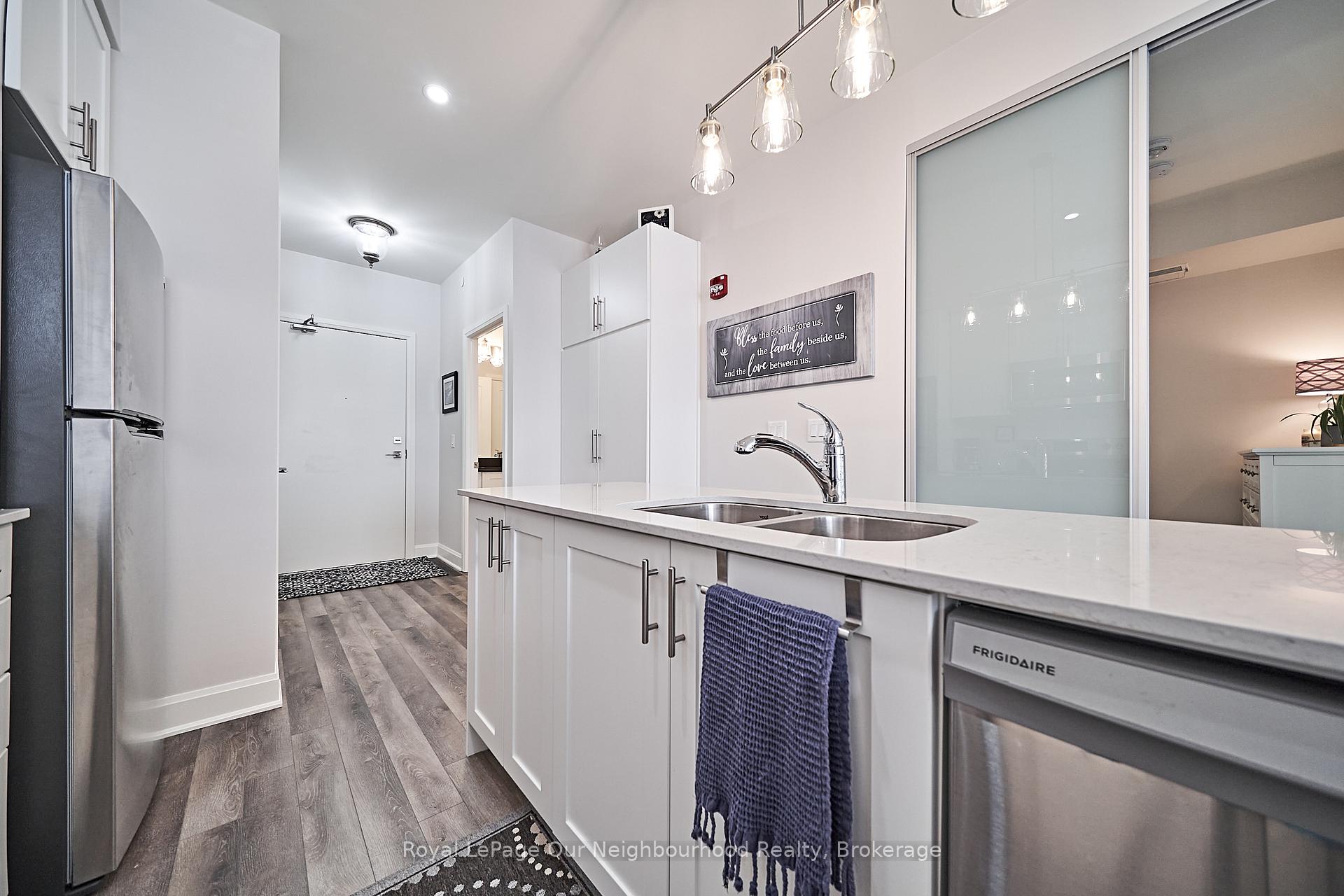 Photo 11 of Unit 218, 50 Lakebreeze Drive, Clarington, Newcastle — HOMEH