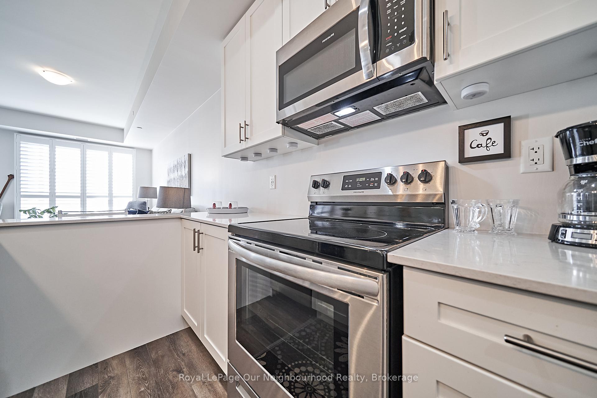 Photo 14 of Unit 218, 50 Lakebreeze Drive, Clarington, Newcastle — HOMEH