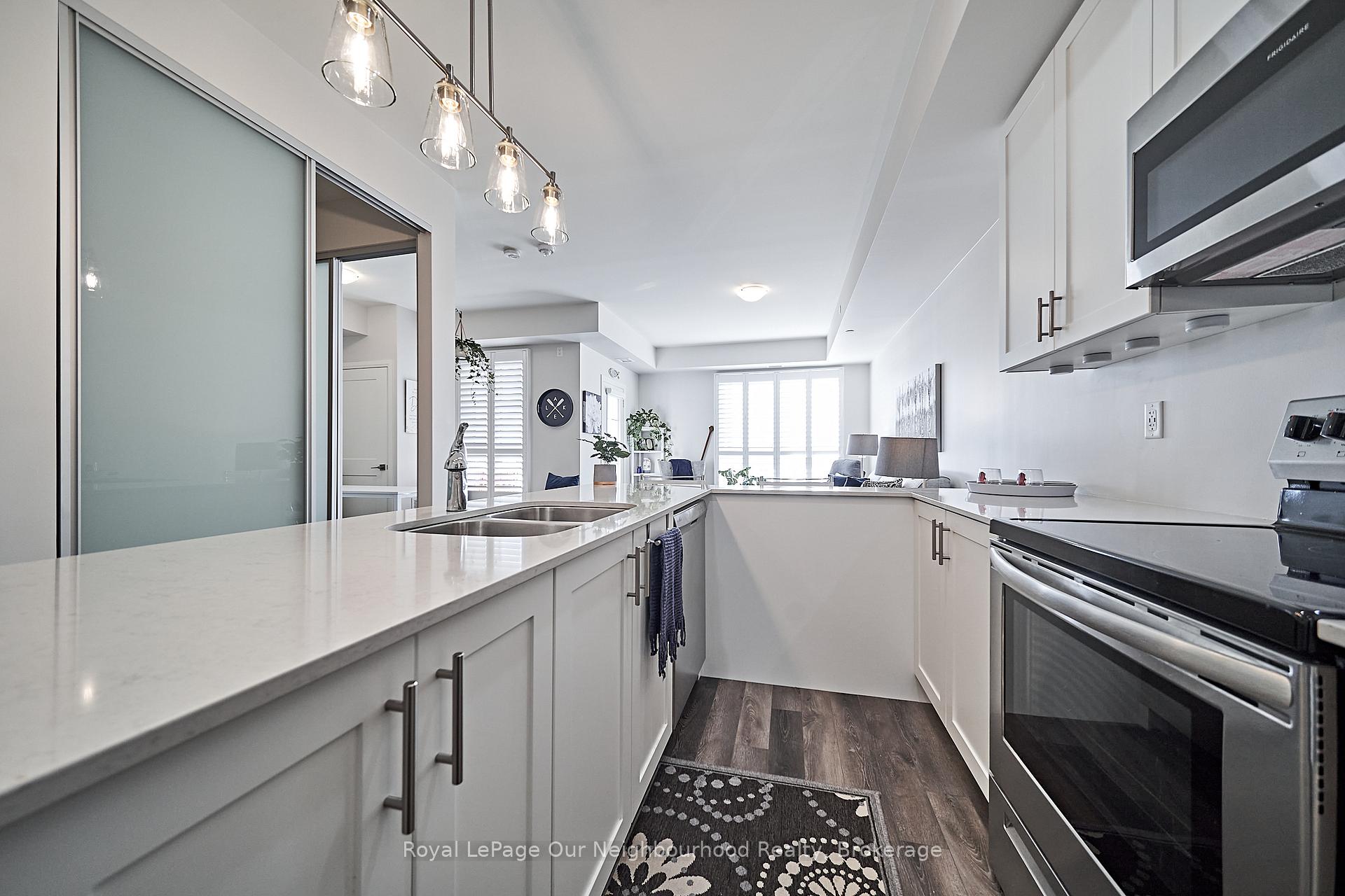 Photo 15 of Unit 218, 50 Lakebreeze Drive, Clarington, Newcastle — HOMEH