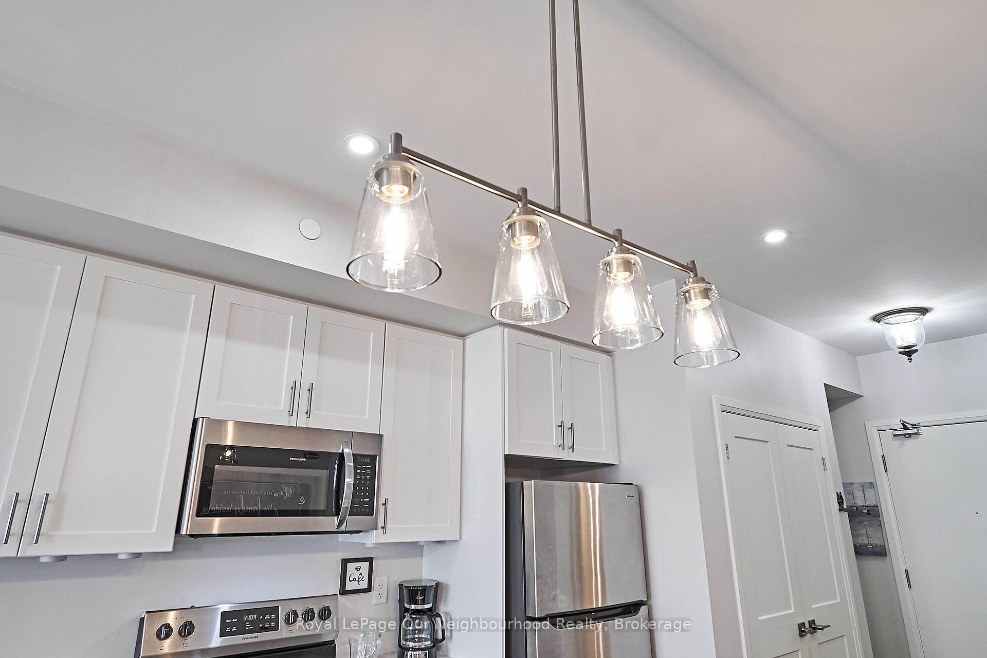 Photo 17 of Unit 218, 50 Lakebreeze Drive, Clarington, Newcastle — HOMEH