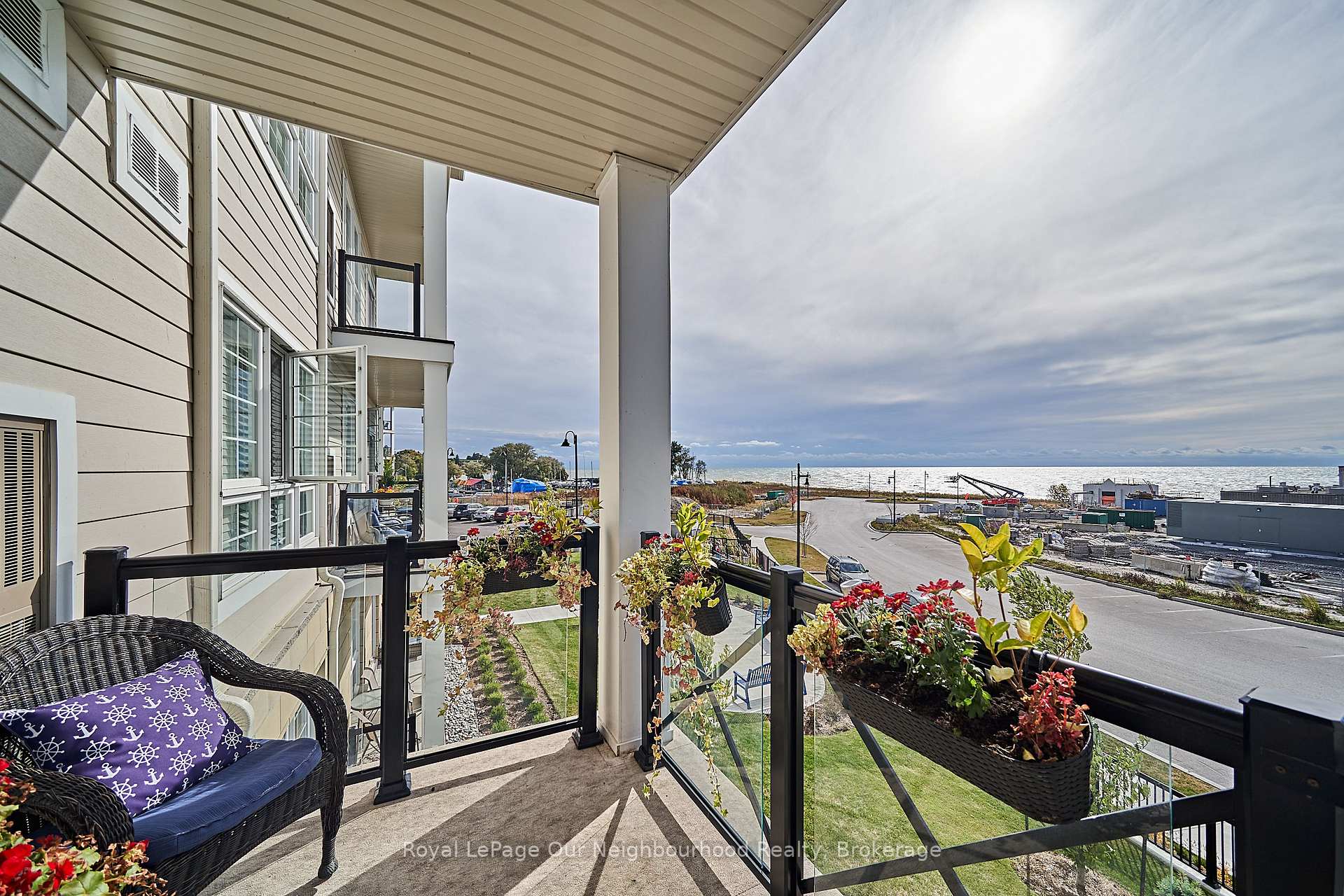 Photo 41 of Unit 218, 50 Lakebreeze Drive, Clarington, Newcastle — HOMEH