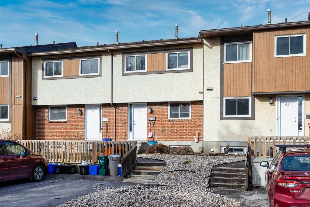 Photo 1 of Unit 41, 41 Bering Court, Ottawa, Kanata - Katimavik — HOMEH