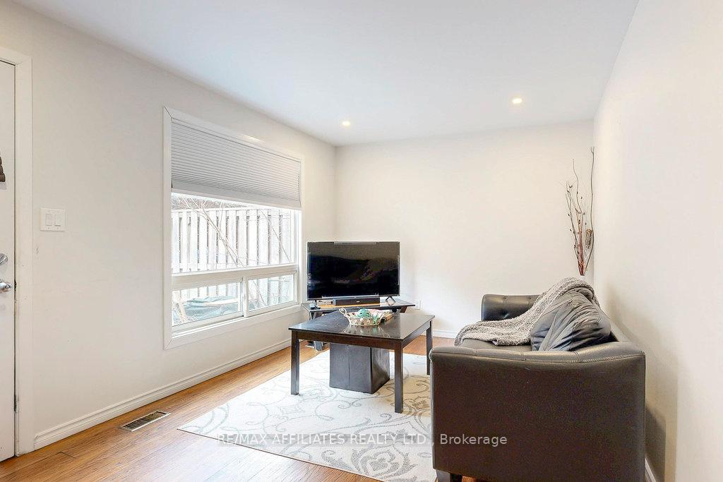 Photo 10 of Unit 41, 41 Bering Court, Ottawa, Kanata - Katimavik — HOMEH
