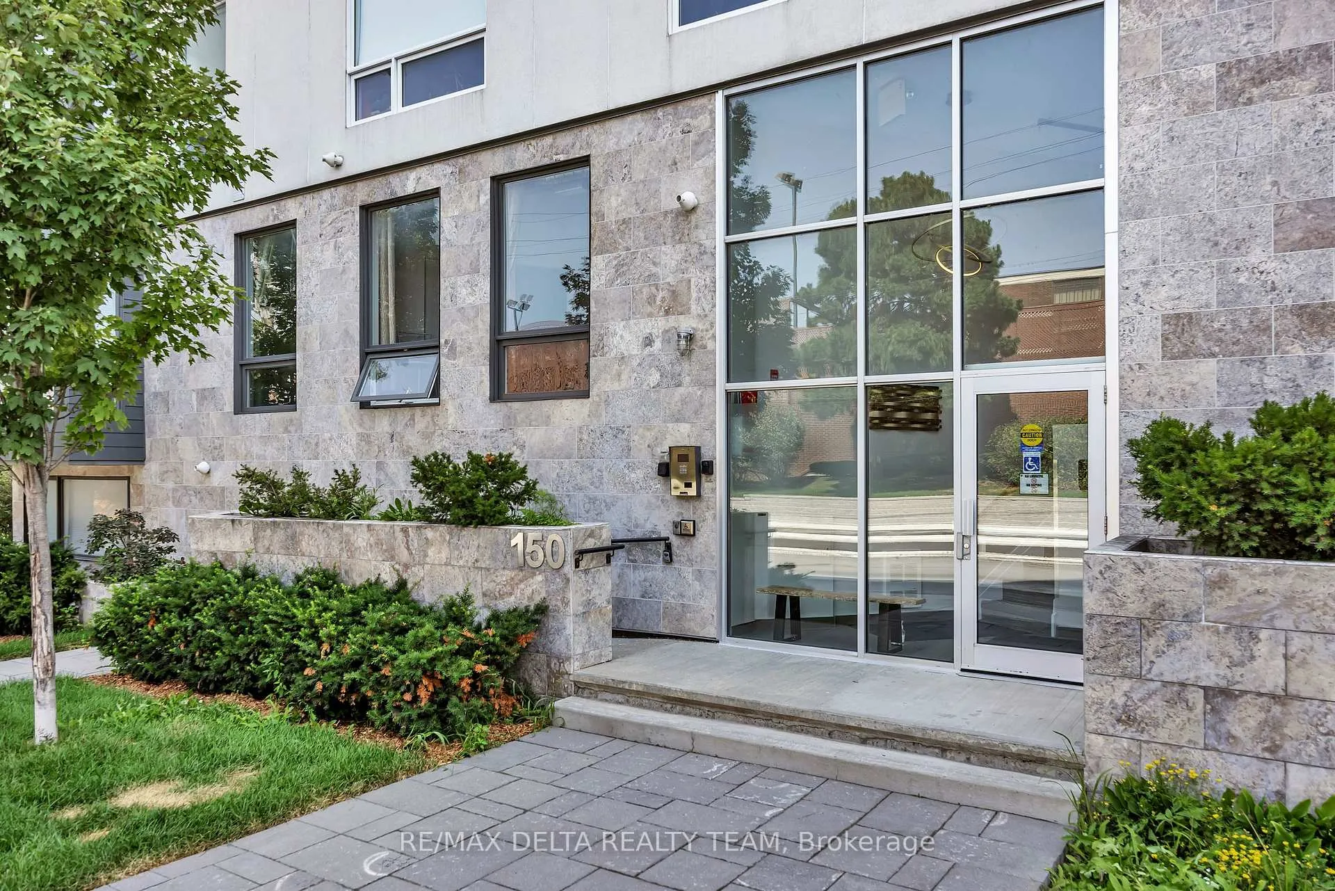 Photo 3 of Unit 405, 150 Greenfield Avenue, Ottawa, Ottawa East — HOMEH